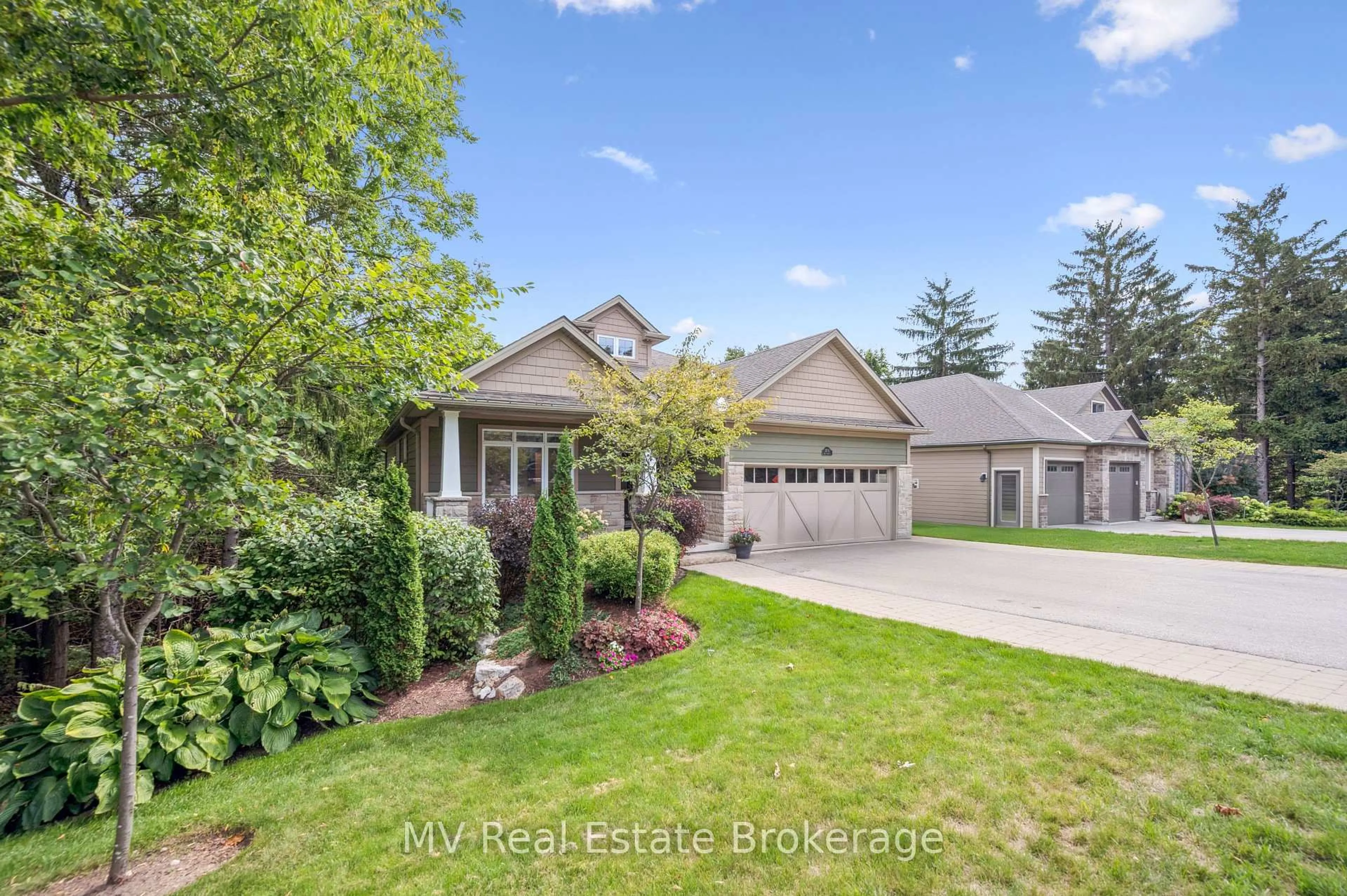 A pic from outside/outdoor area/front of a property/back of a property/a pic from drone, street for 217B East Mill St, Centre Wellington Ontario N0B 1S0