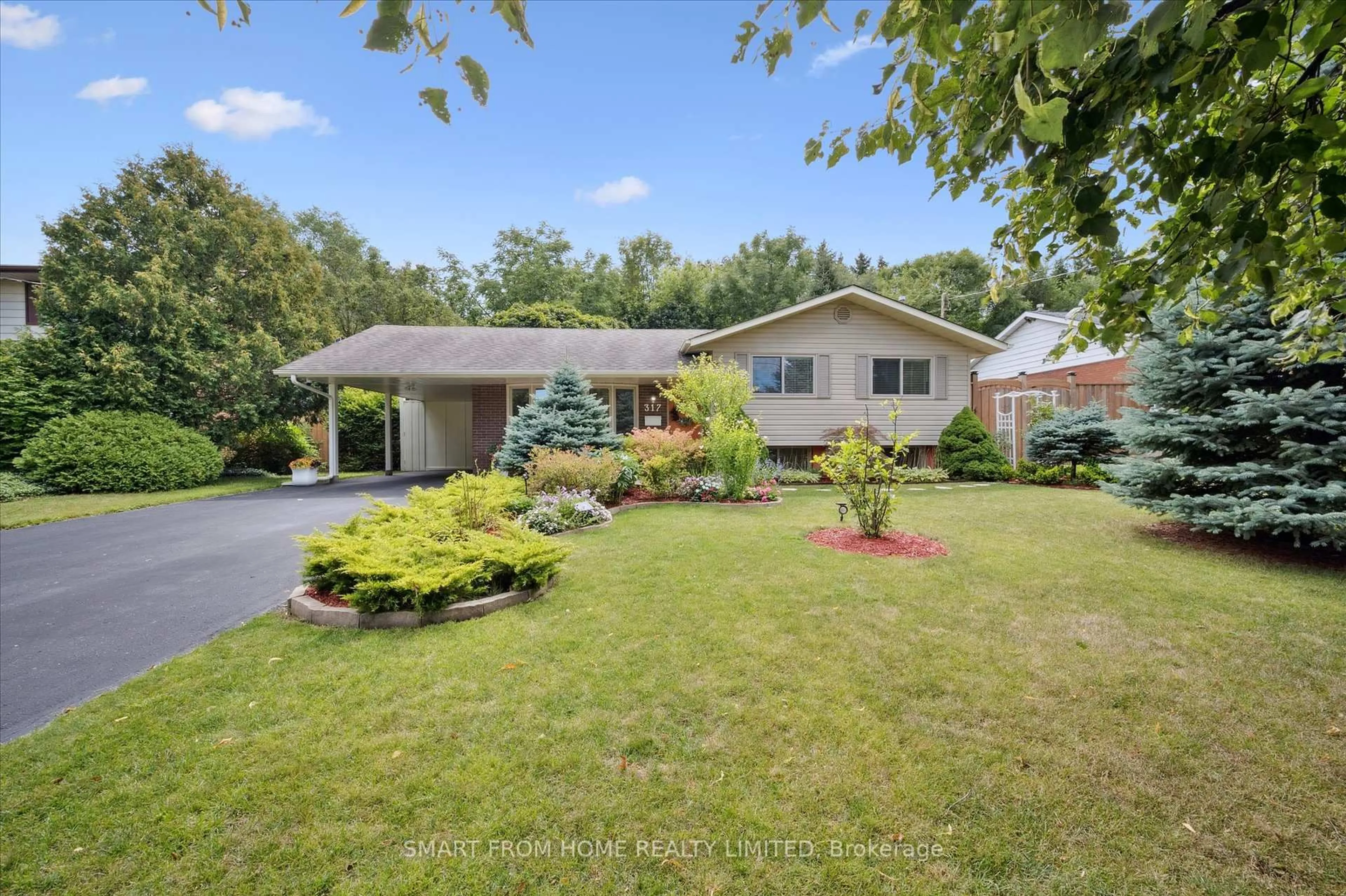 A pic from outside/outdoor area/front of a property/back of a property/a pic from drone, unknown for 317 Greenbrook Dr, Kitchener Ontario N2M 4K1