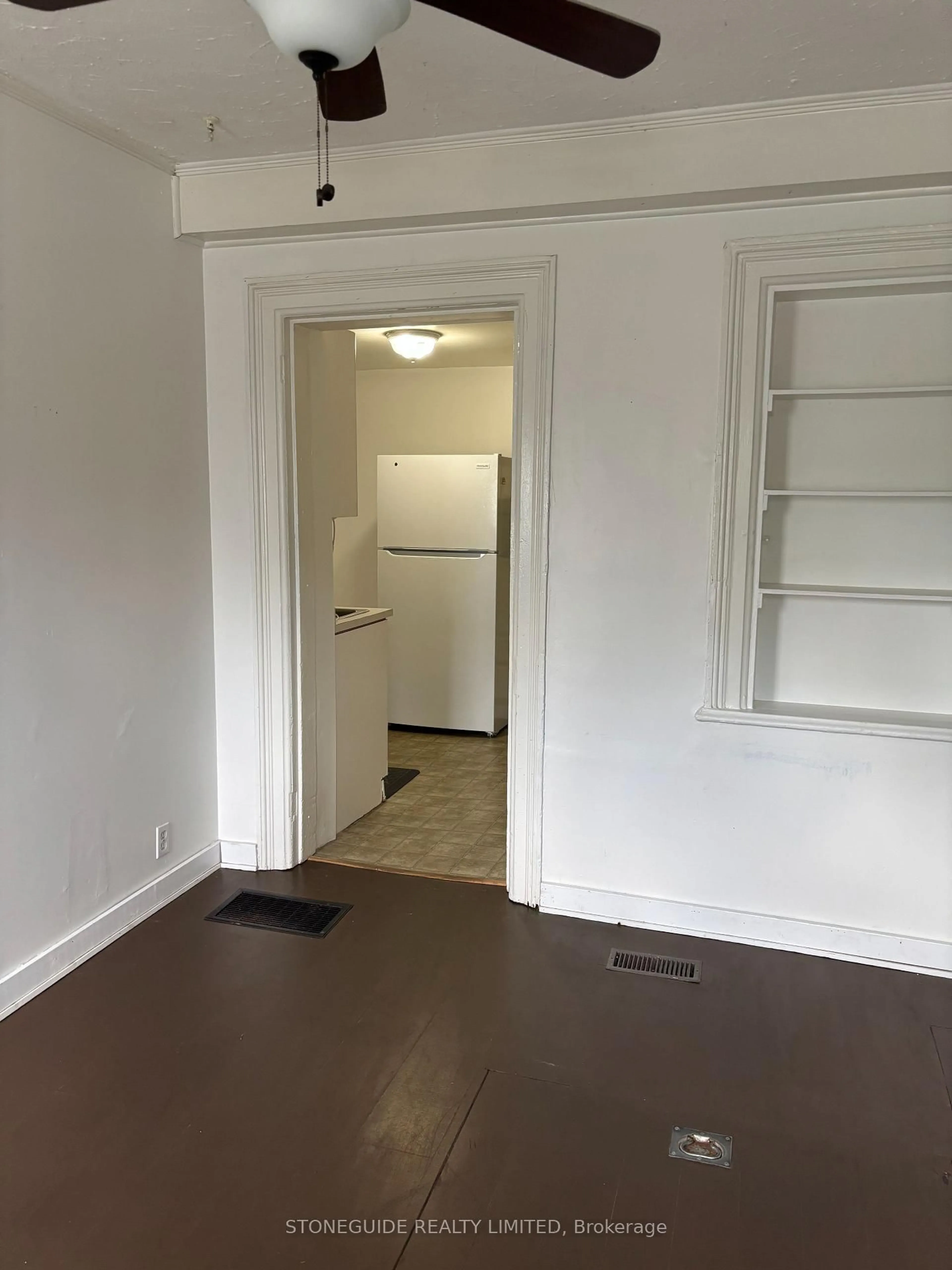 A pic of a room for 510 Sherbrooke St, Peterborough Ontario K9J 2P3