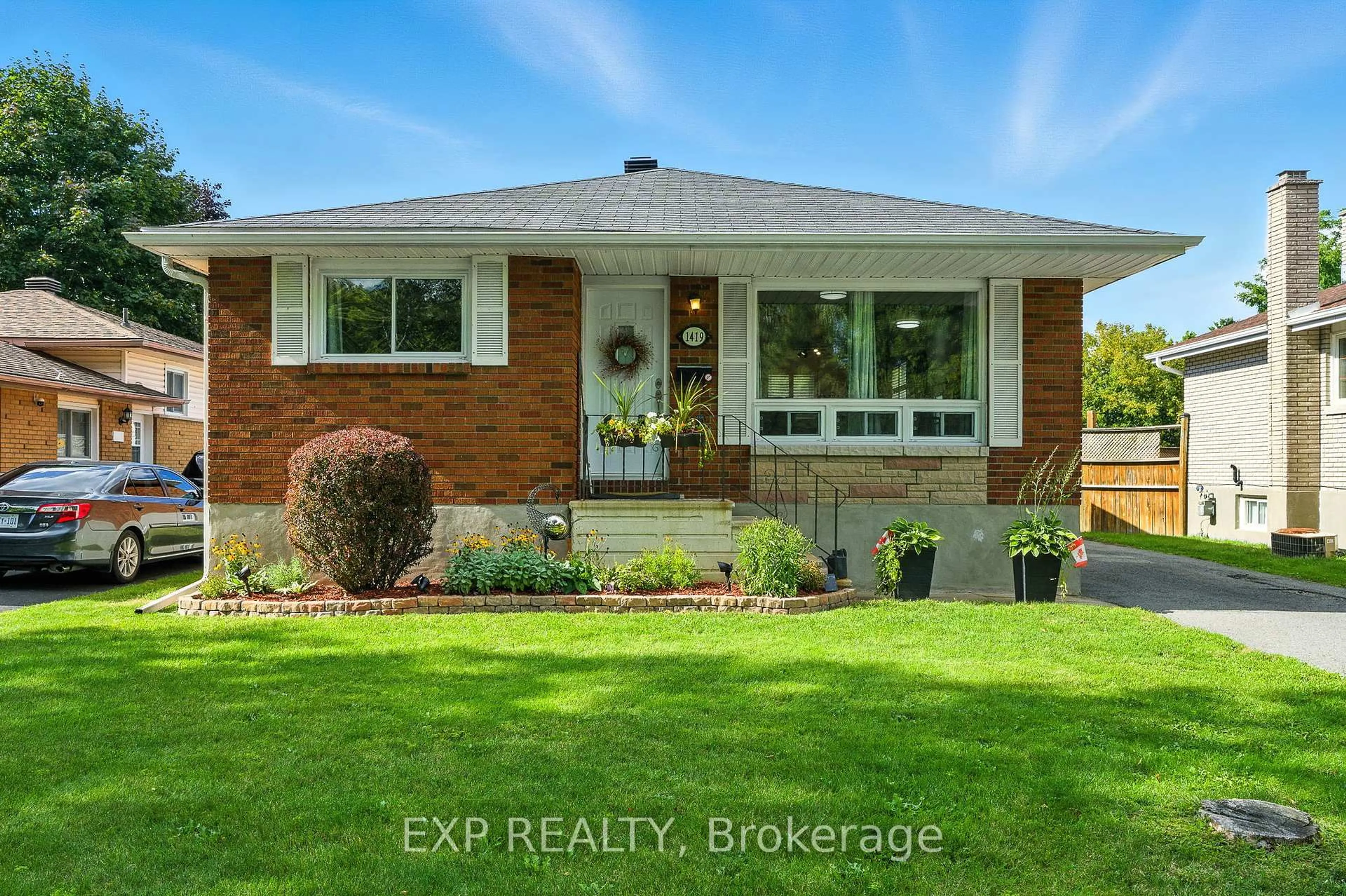 Home with brick exterior material, street for 1419 Second St, Cornwall Ontario K6J 1J4