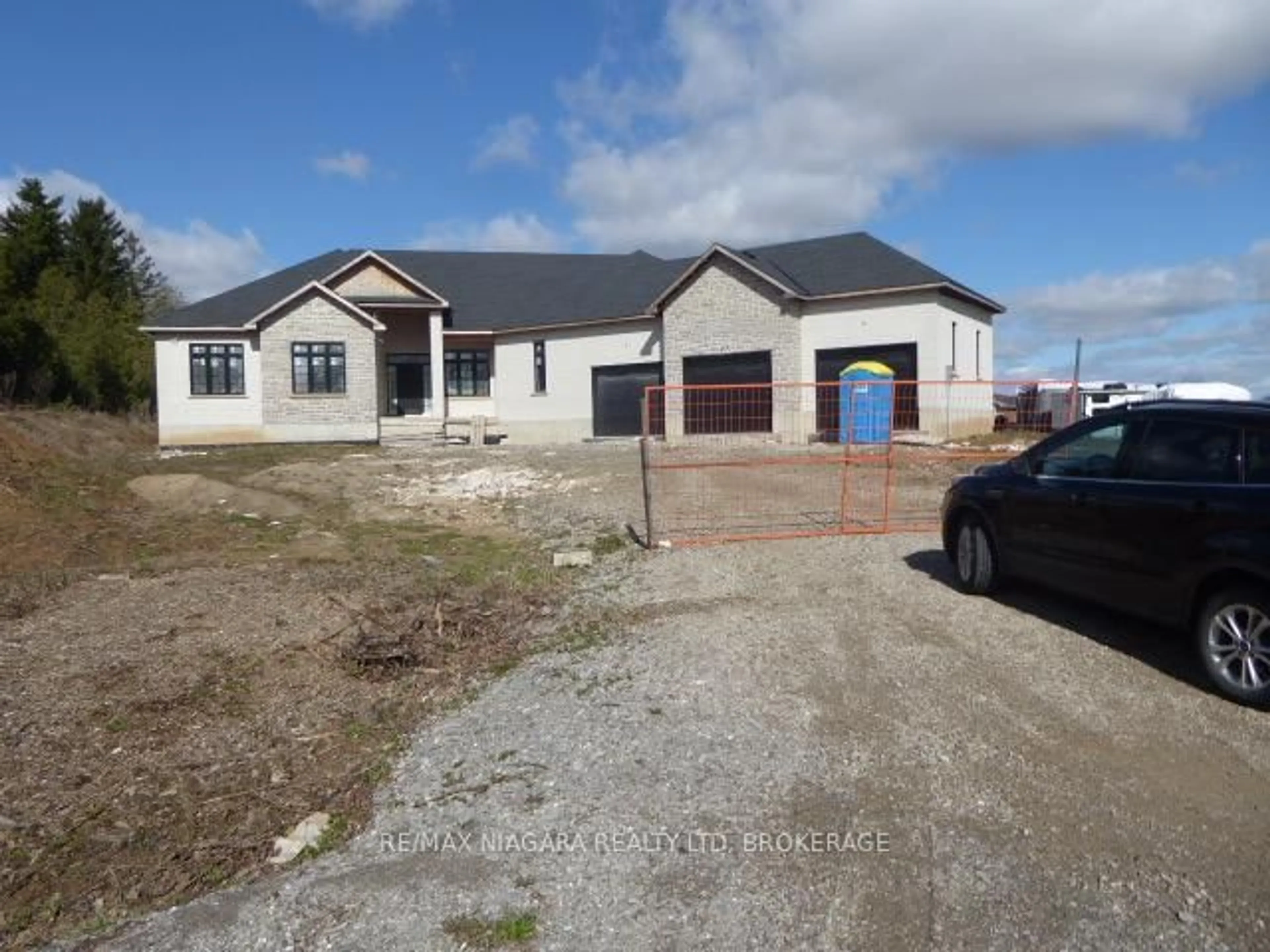 A pic from outside/outdoor area/front of a property/back of a property/a pic from drone, building for 455 Mines Rd, Haldimand Ontario N3W 1X6