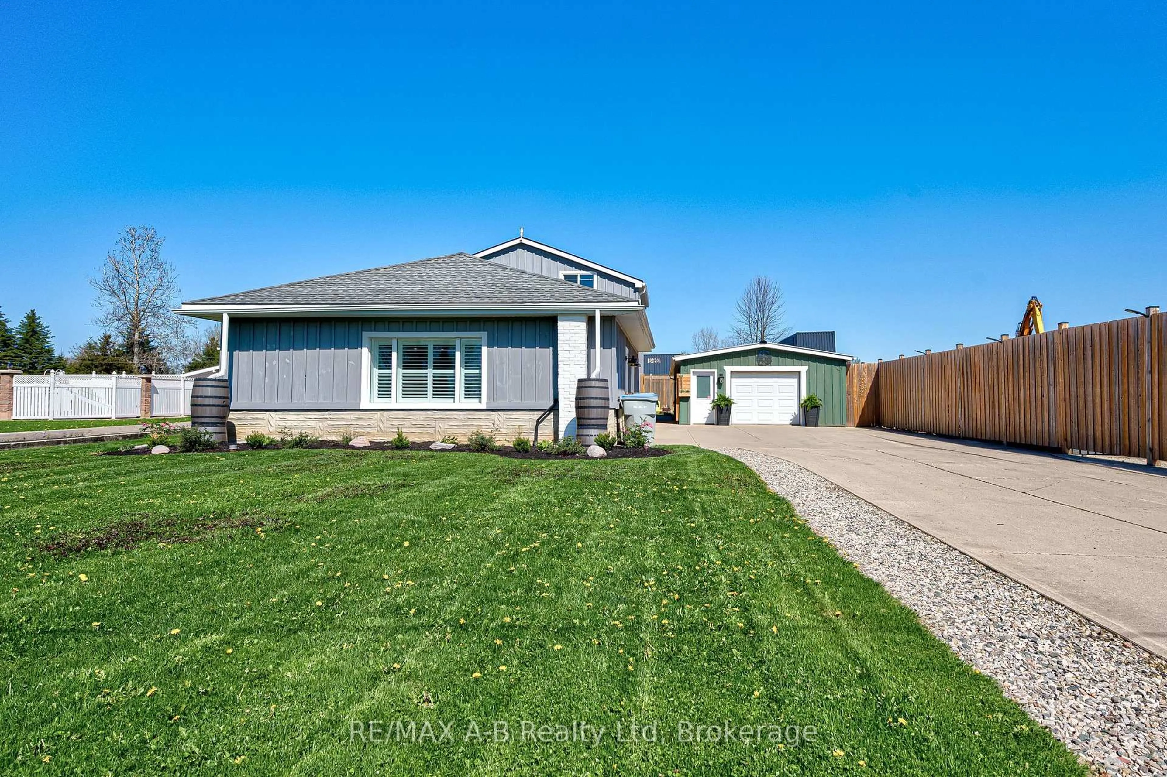 Home with vinyl exterior material, street for 3963 Road 111, Stratford Ontario N5A 6S5