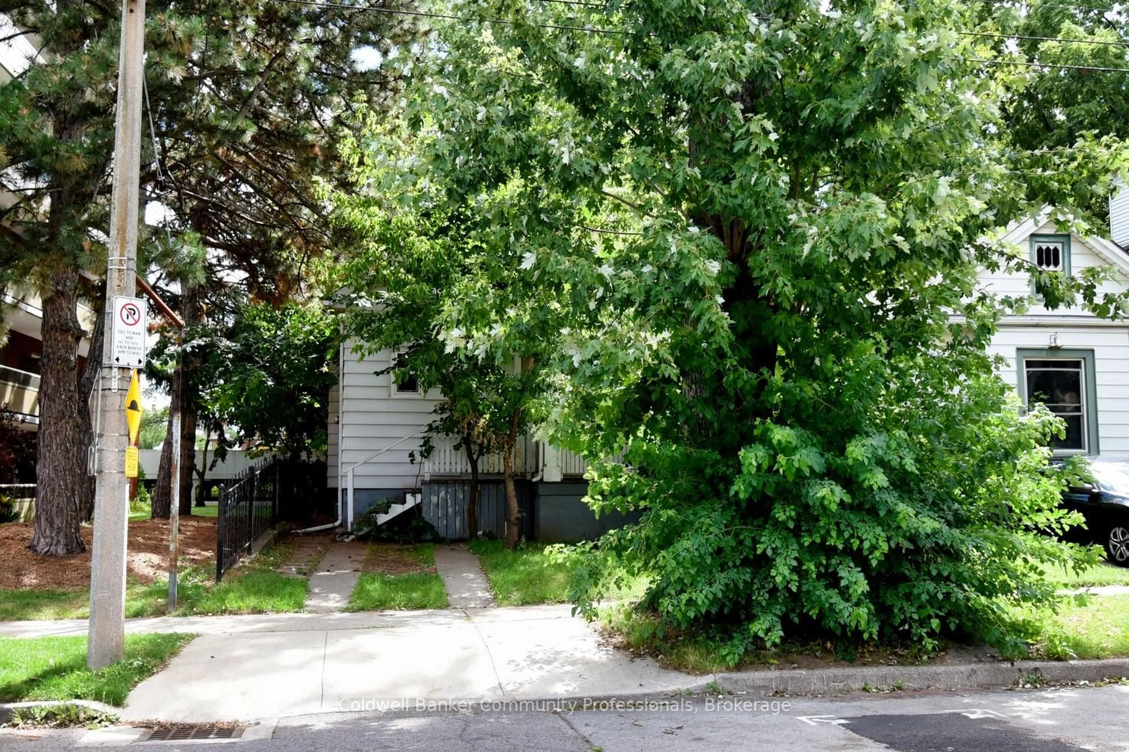 Unknown for 167 Prospect St, Hamilton Ontario L8M 2Z5