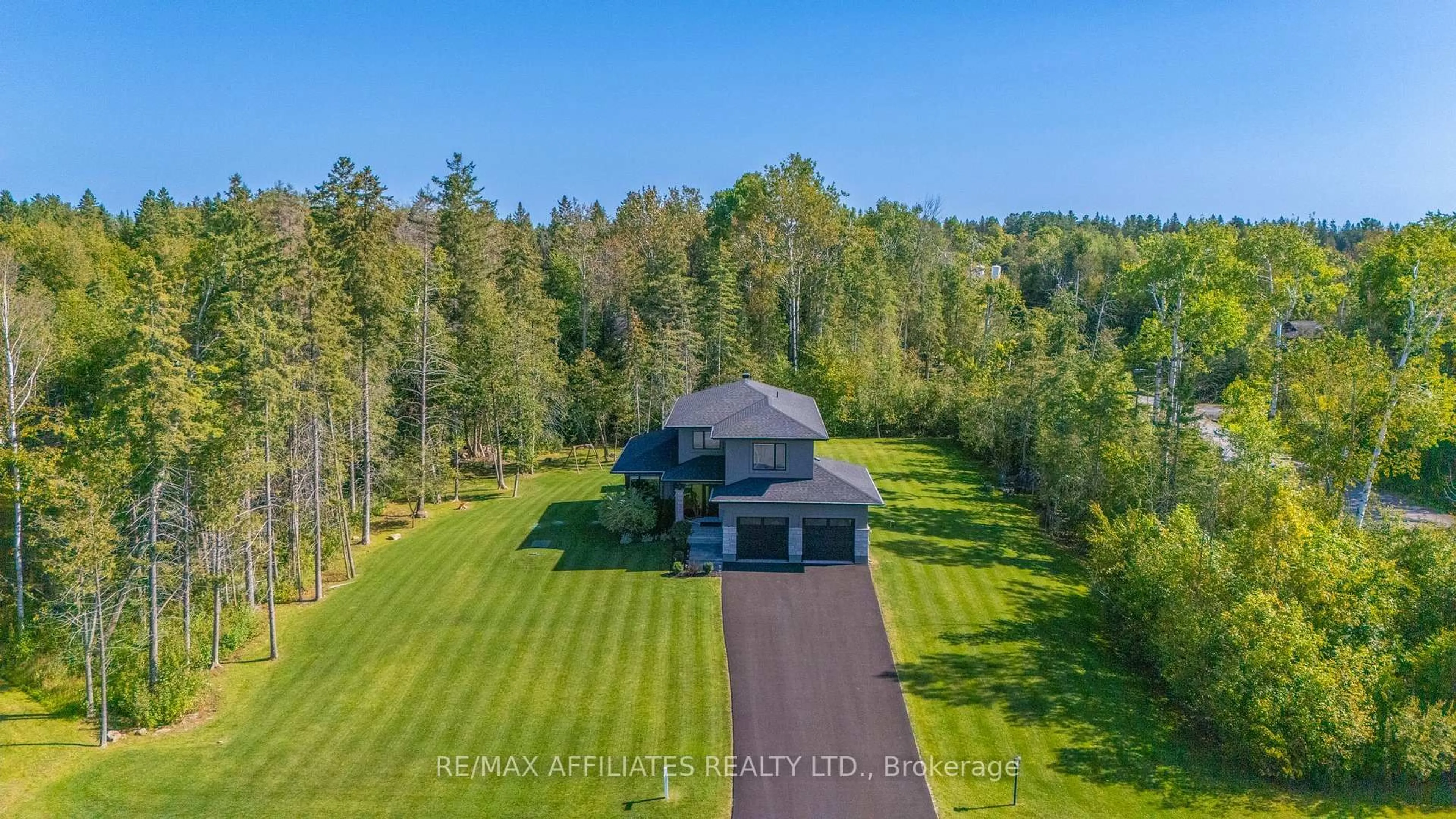 A pic from outside/outdoor area/front of a property/back of a property/a pic from drone, water/lake/river/ocean view for 325 RIDGEMONT Dr, Ashton Ontario K0A 1B0