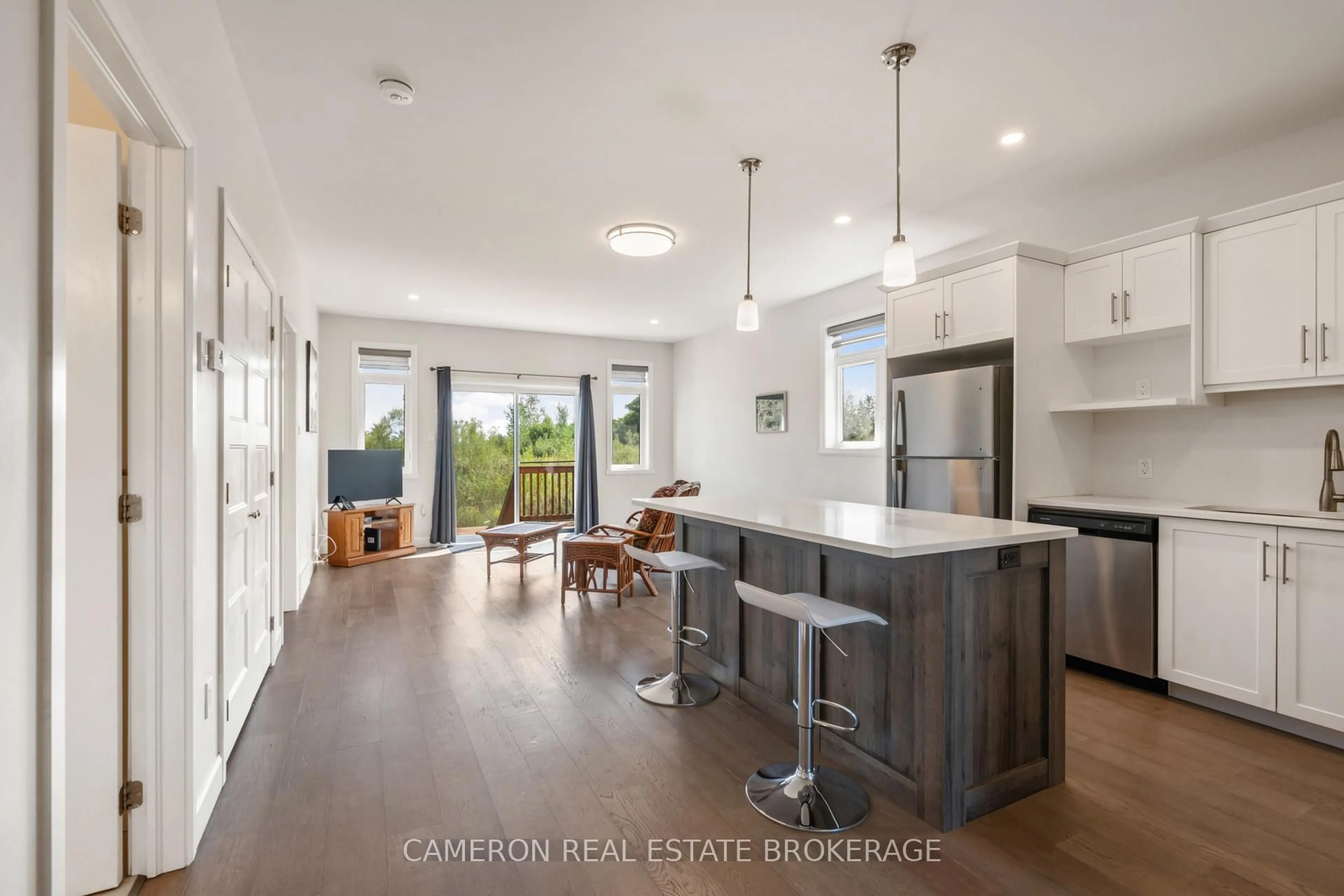 Open concept kitchen, unknown for 2296 Crewson Crt, Cornwall Ontario K6H 7N2