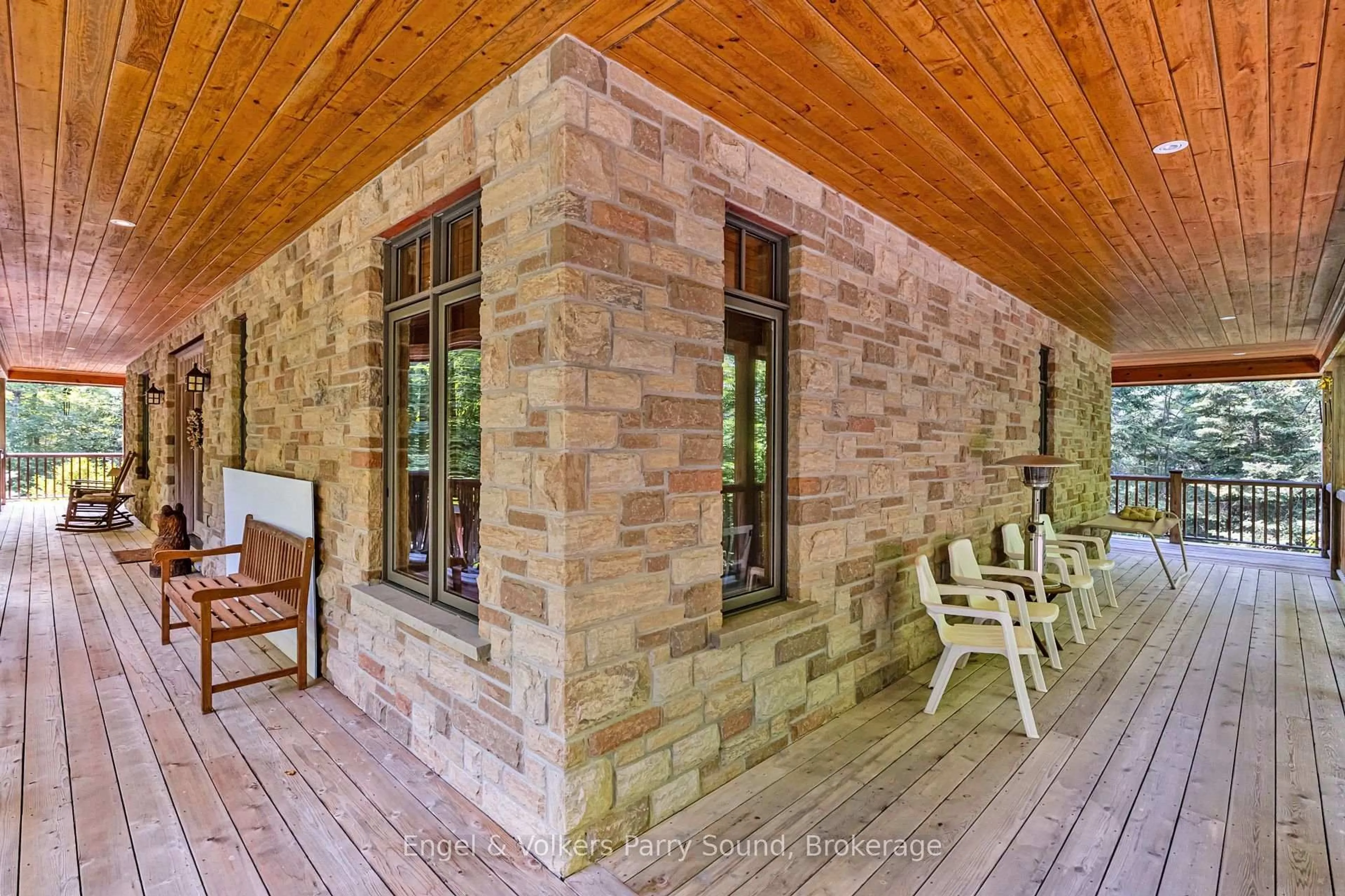 Patio, building for 35 SHAKELL Rd, Whitestone Ontario P0A 1G0