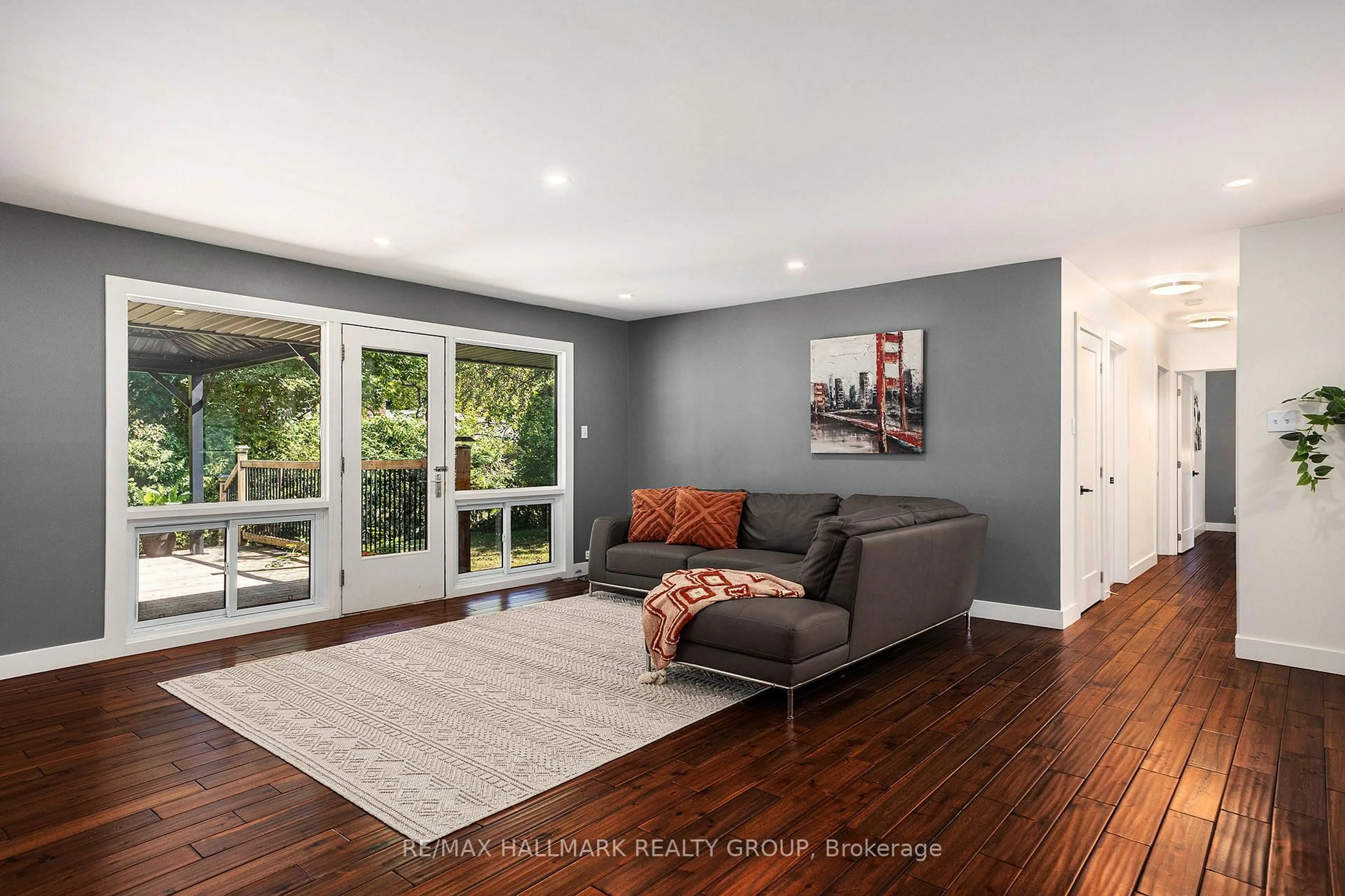 Living room with furniture, unknown for 70 Varley Dr, Kanata Ontario K2K 1H2
