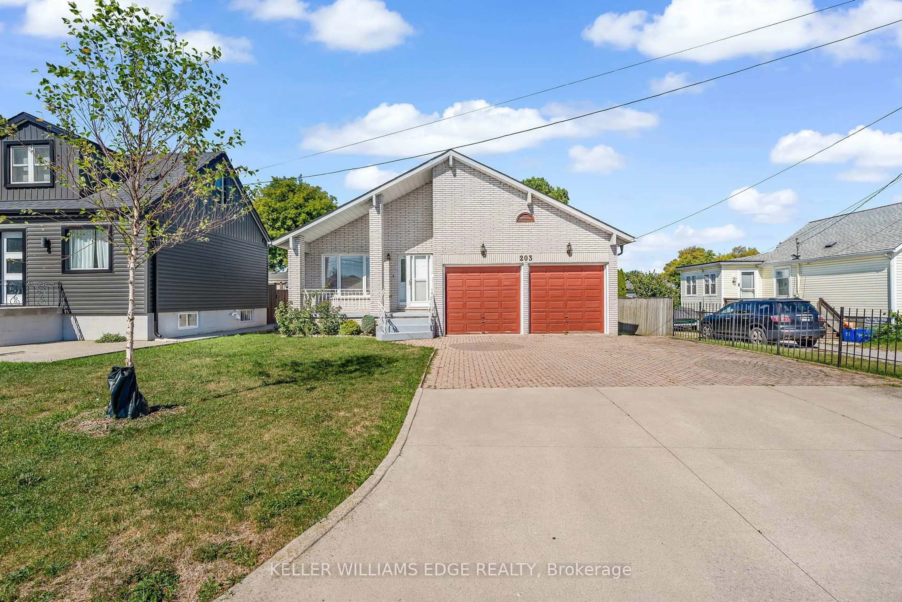 A pic from outside/outdoor area/front of a property/back of a property/a pic from drone, street for 203 Margaret Ave, Hamilton Ontario L8E 2H9