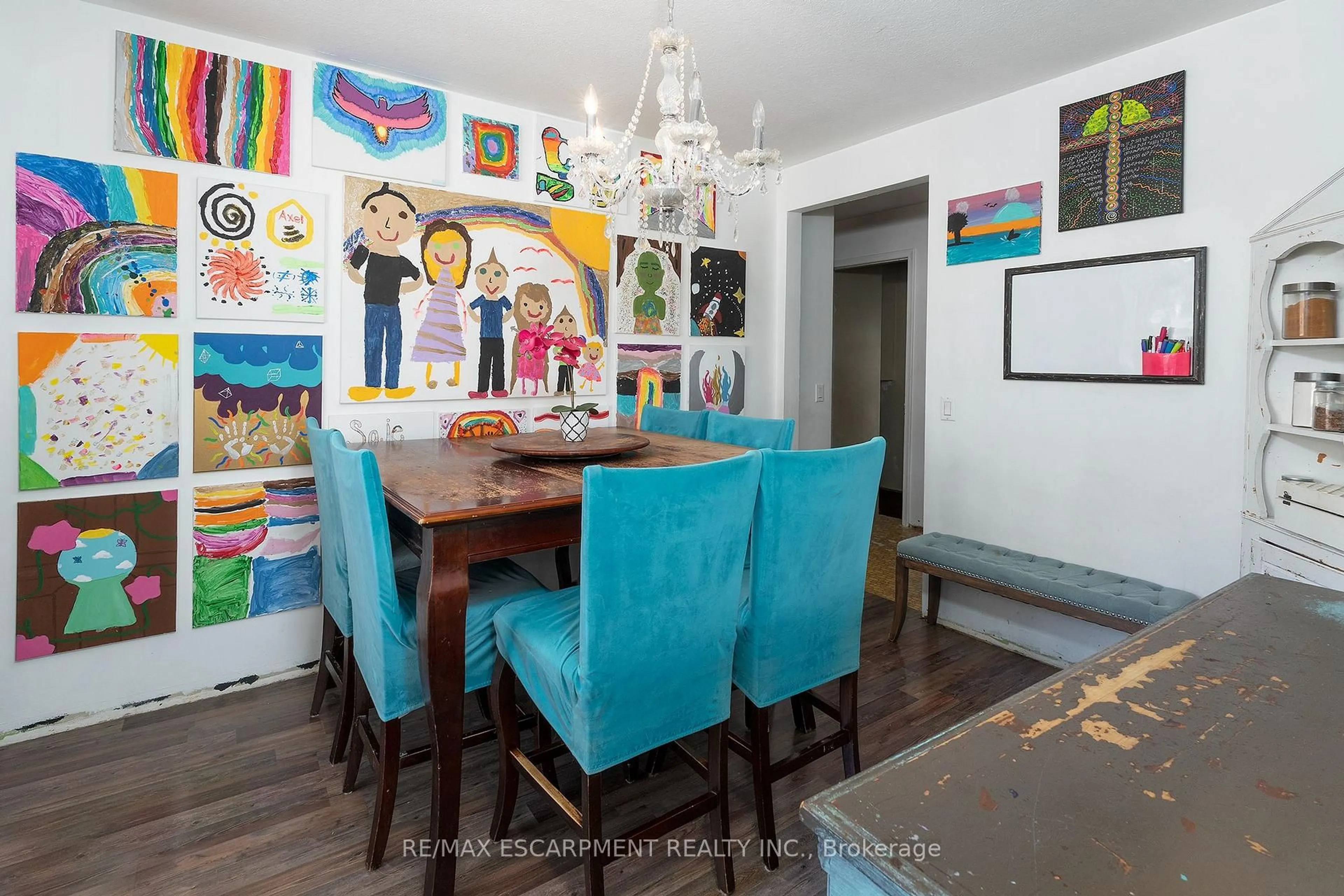 Dining room, unknown for 426 Clare Ave, Welland Ontario L3C 3B3