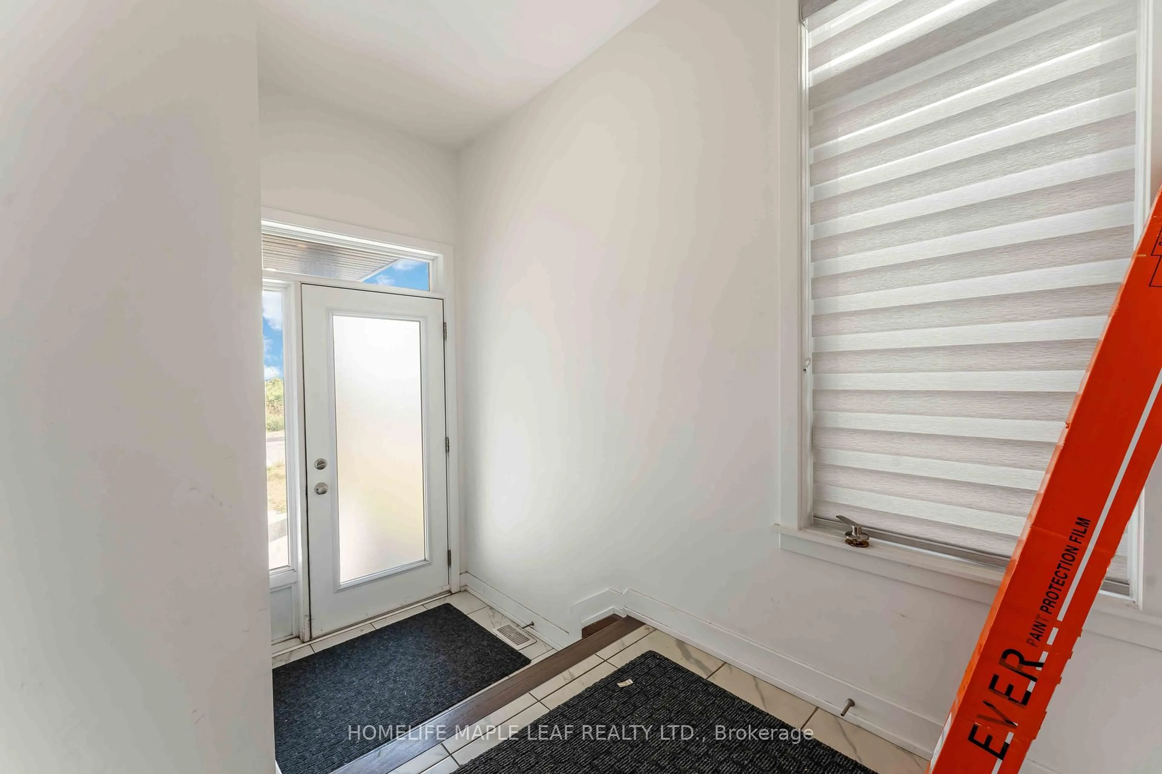 Indoor entryway for 332 MONTICELLO Ave, Stittsville Ontario K2S 2S5