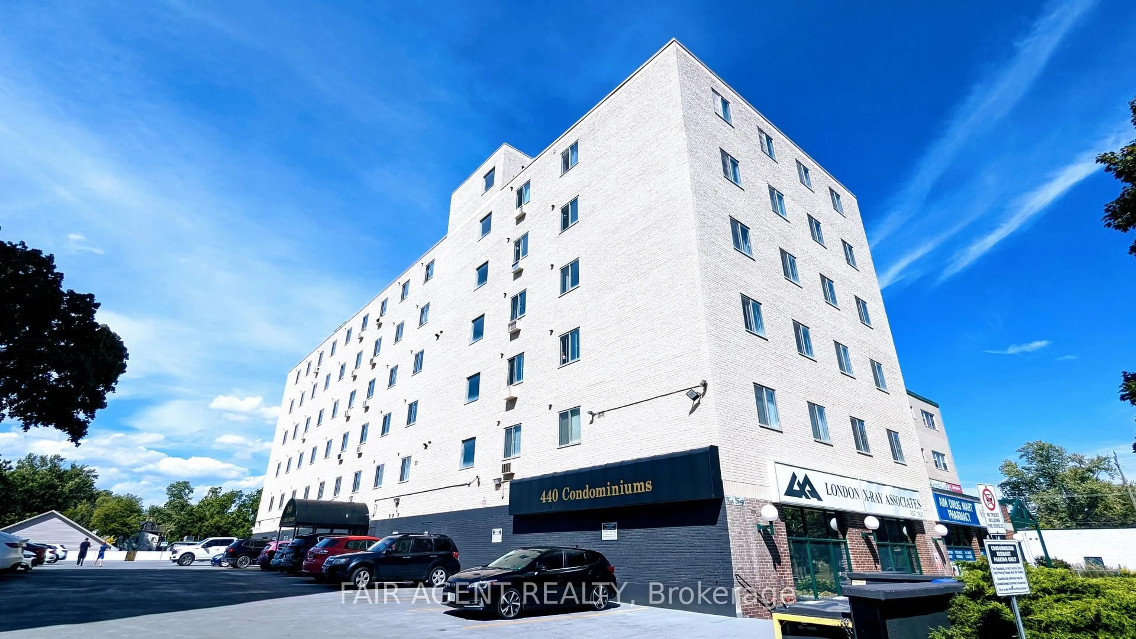 Unknown for 440 CENTRAL Ave #209, London East Ontario N6B 2E5