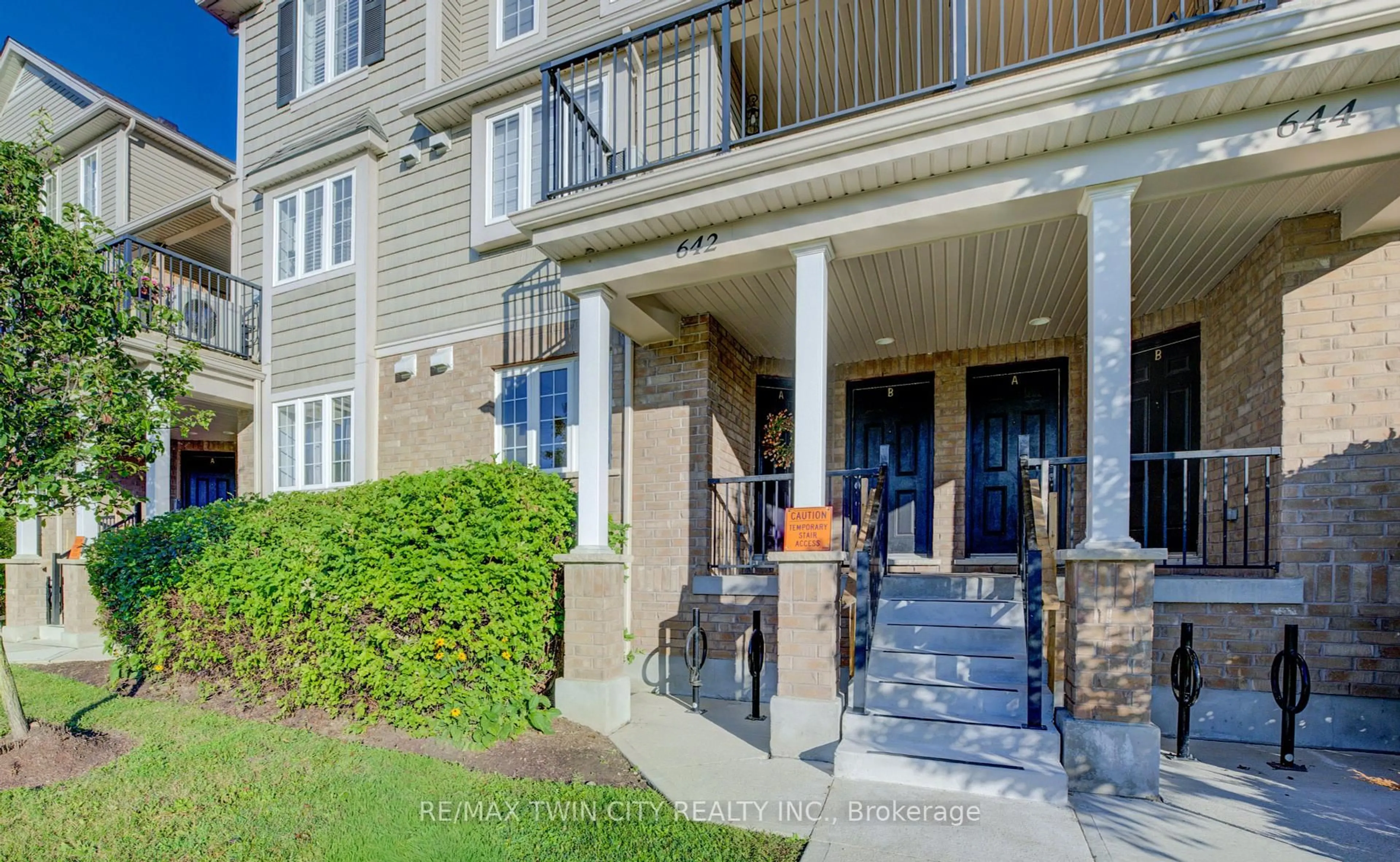 Unknown for 642 Woodlawn Rd #642A, Guelph Ontario N1E 0K4