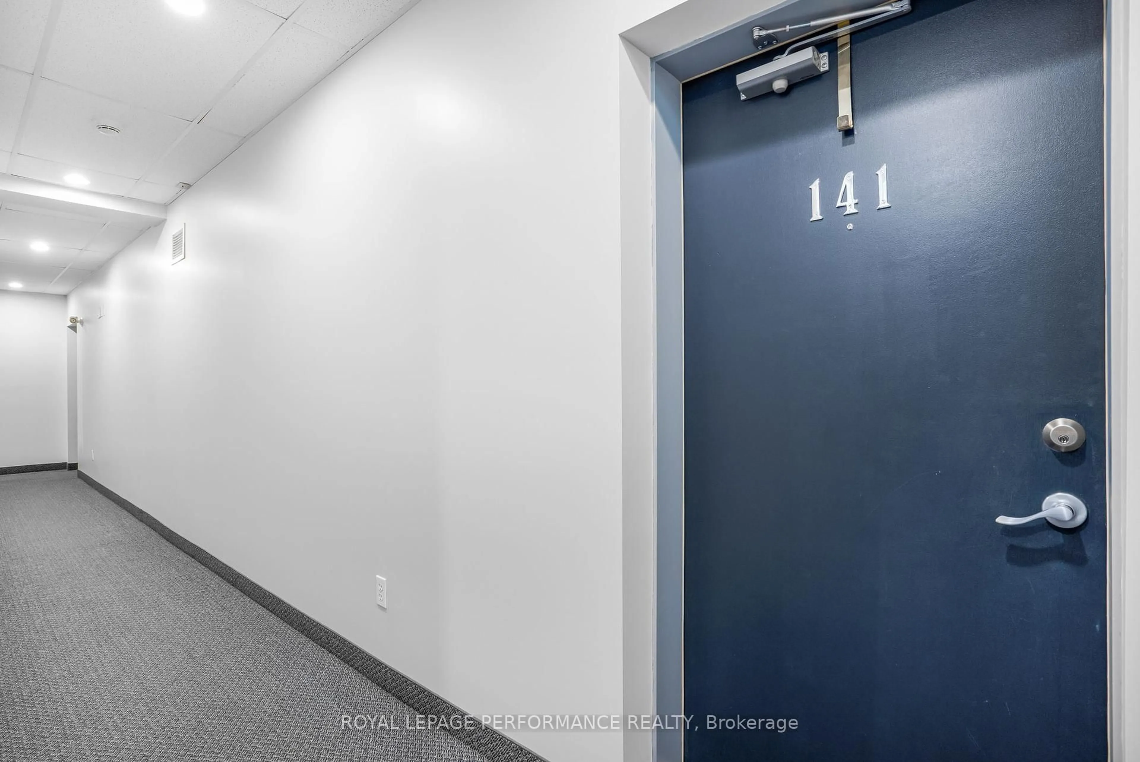 Indoor foyer for 1404 Clement St #141, Hawkesbury Ontario K6A 3V6