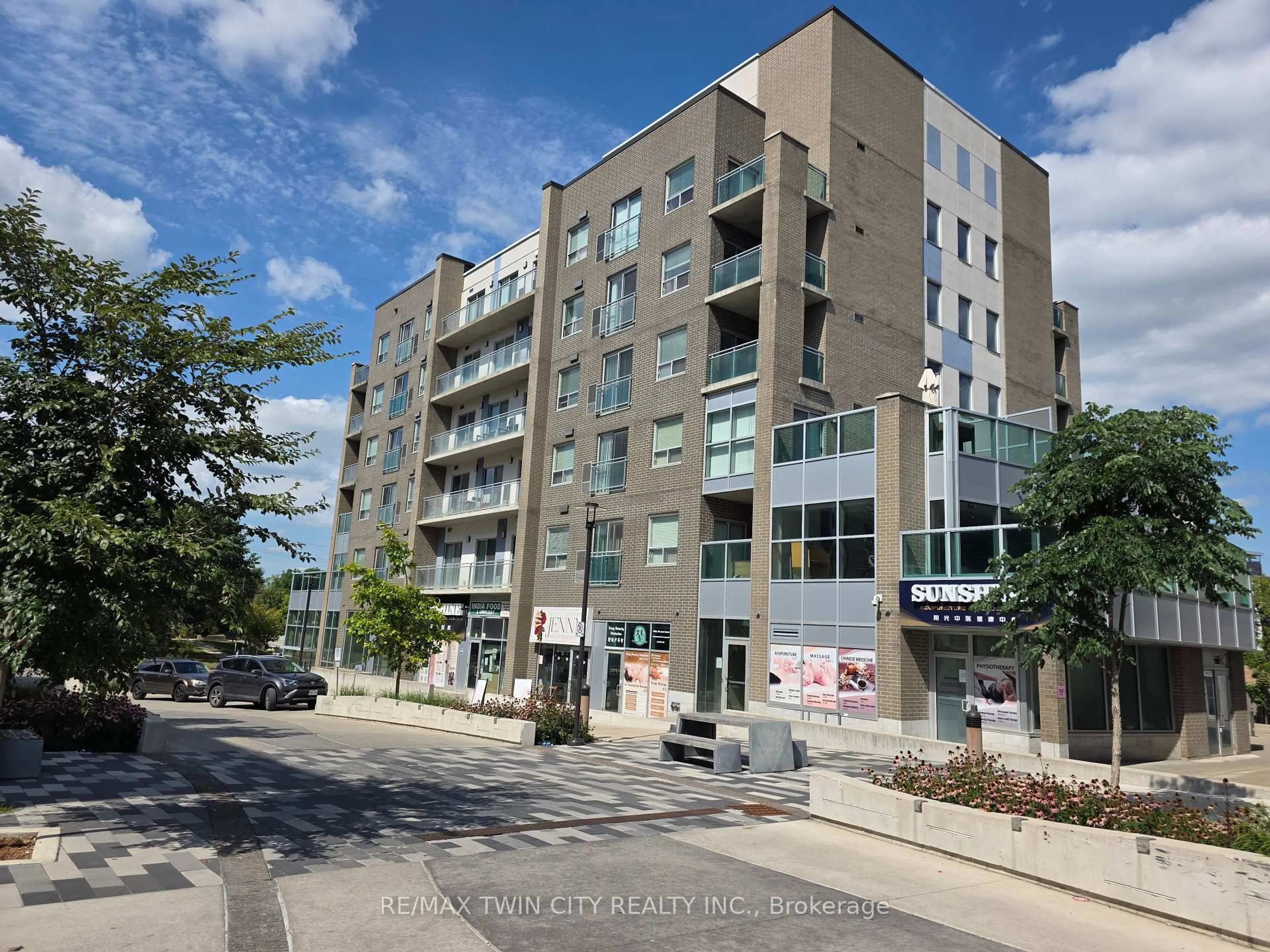 A pic from outside/outdoor area/front of a property/back of a property/a pic from drone, street for 62 Balsam St #H505, Waterloo Ontario N2L 3H2