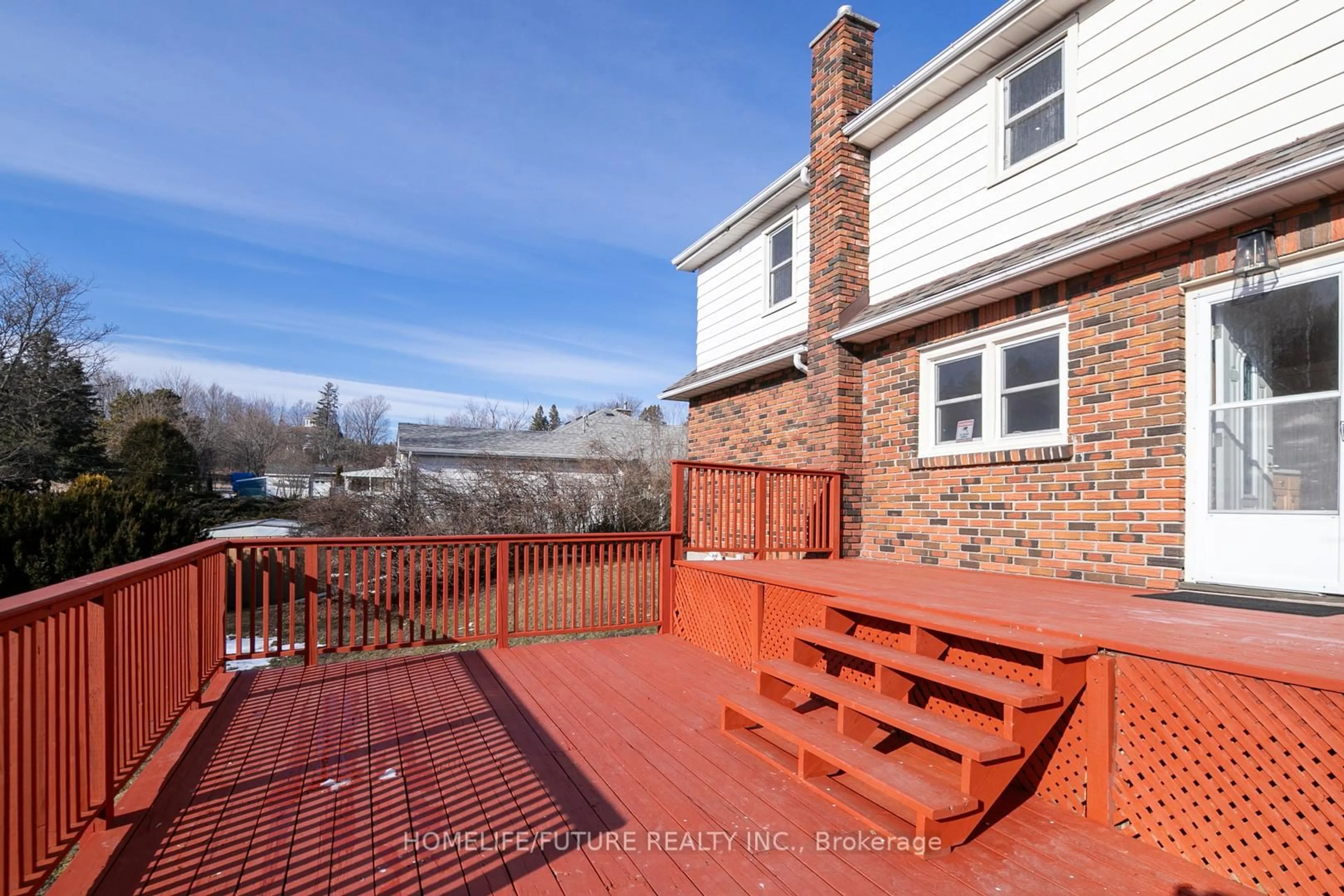 Patio, unknown for 76 Young St, Brighton Ontario K0K 1H0