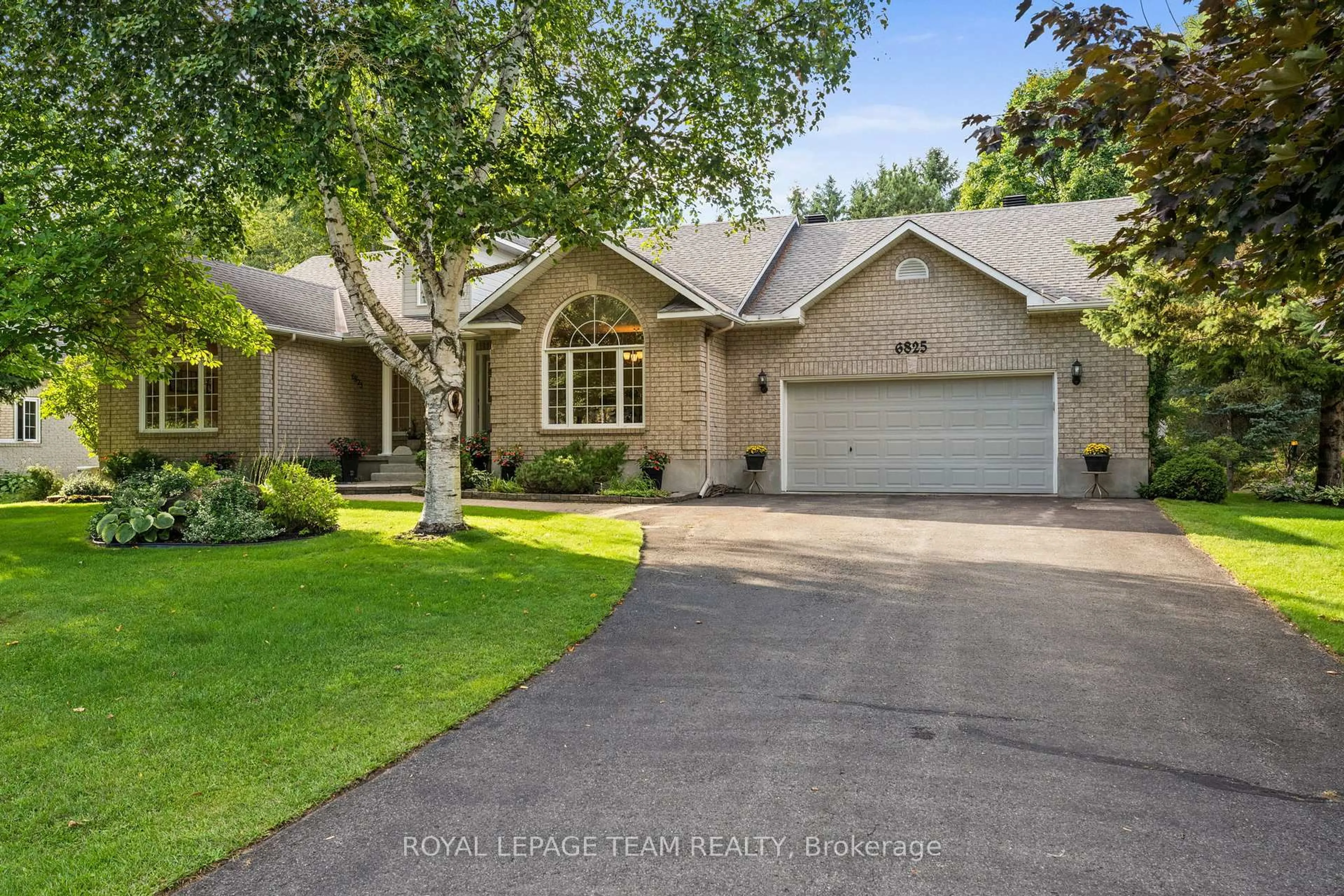 Unknown for 6825 Sunset Blvd, Greely Ontario K4P 1M6