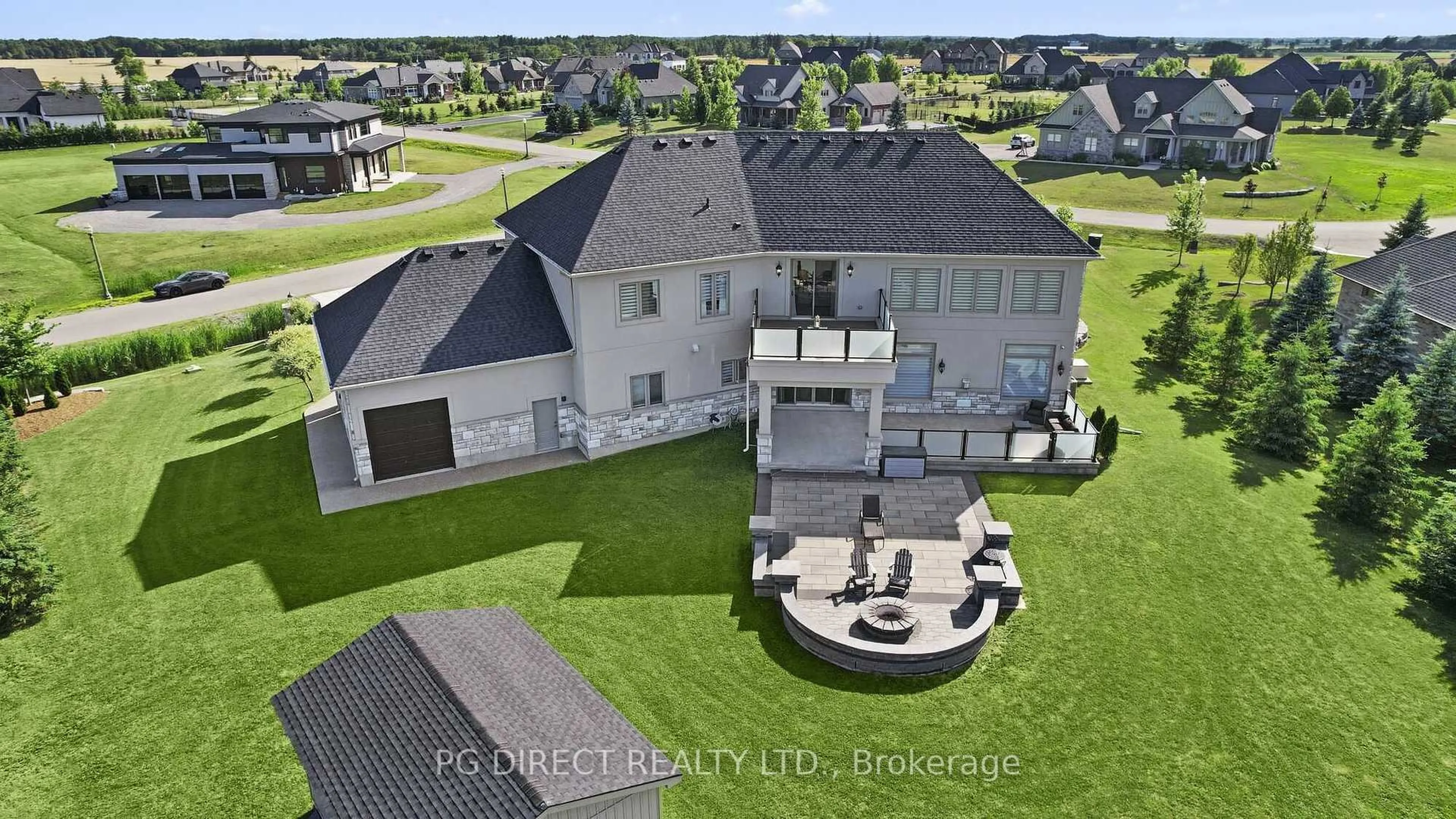 A pic from outside/outdoor area/front of a property/back of a property/a pic from drone, unknown for 5 Kramer Crt, Haldimand Ontario N0A 1R0