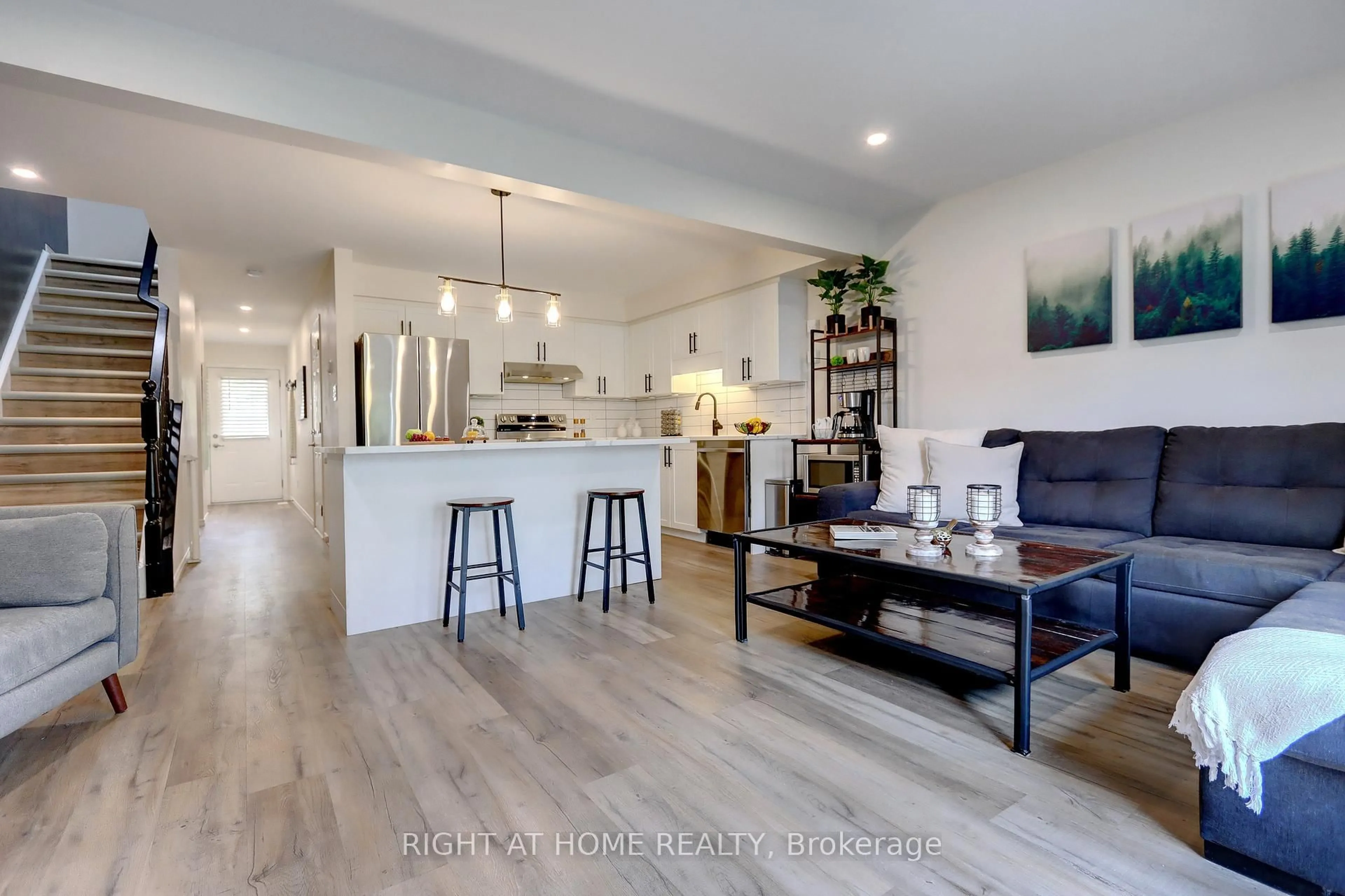 Open concept kitchen, unknown for 355 Fisher Mills Rd #74, Cambridge Ontario N3C 4N5
