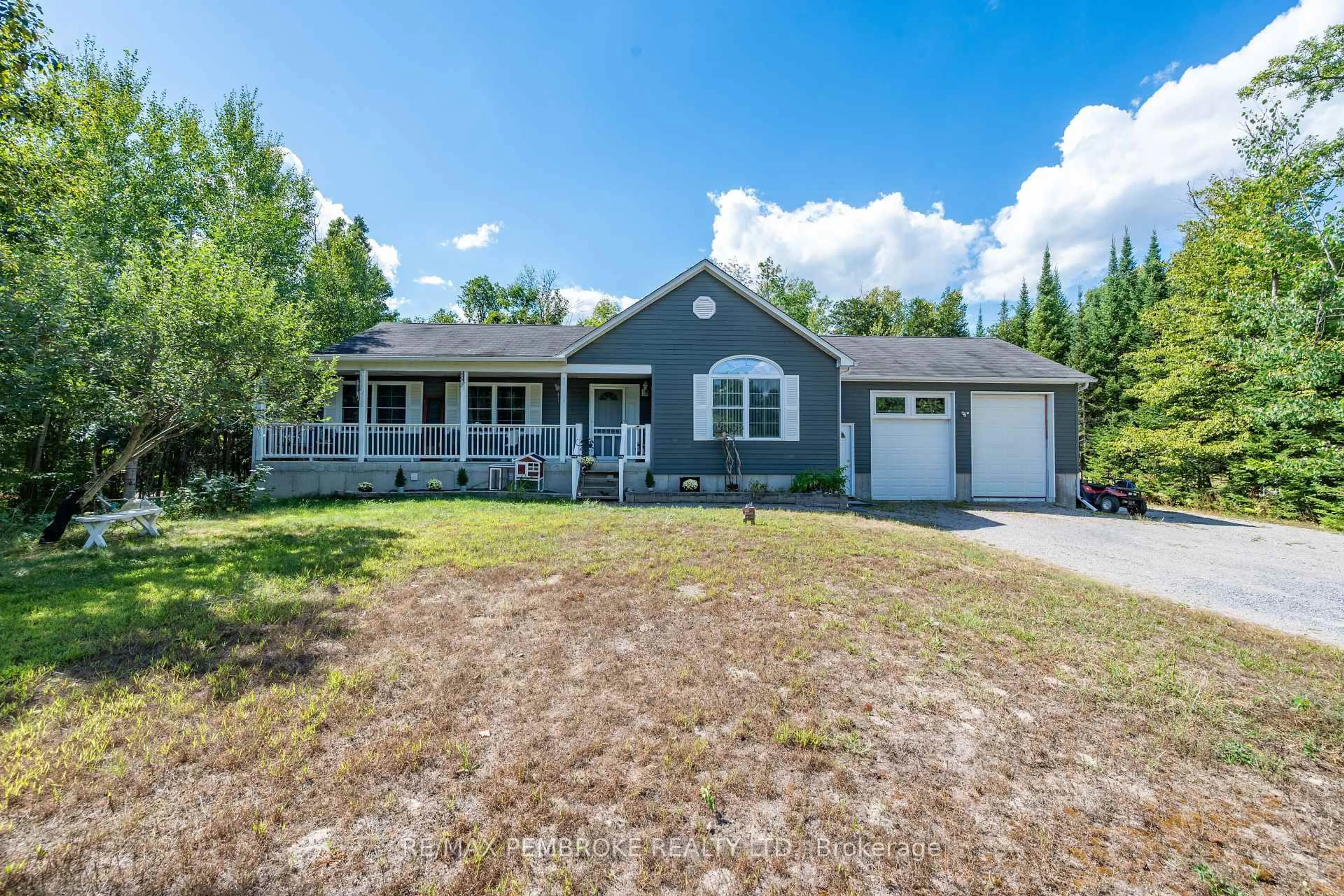 A pic from outside/outdoor area/front of a property/back of a property/a pic from drone, unknown for 625 Forest Park Rd, Pembroke Ontario K8A 6W2