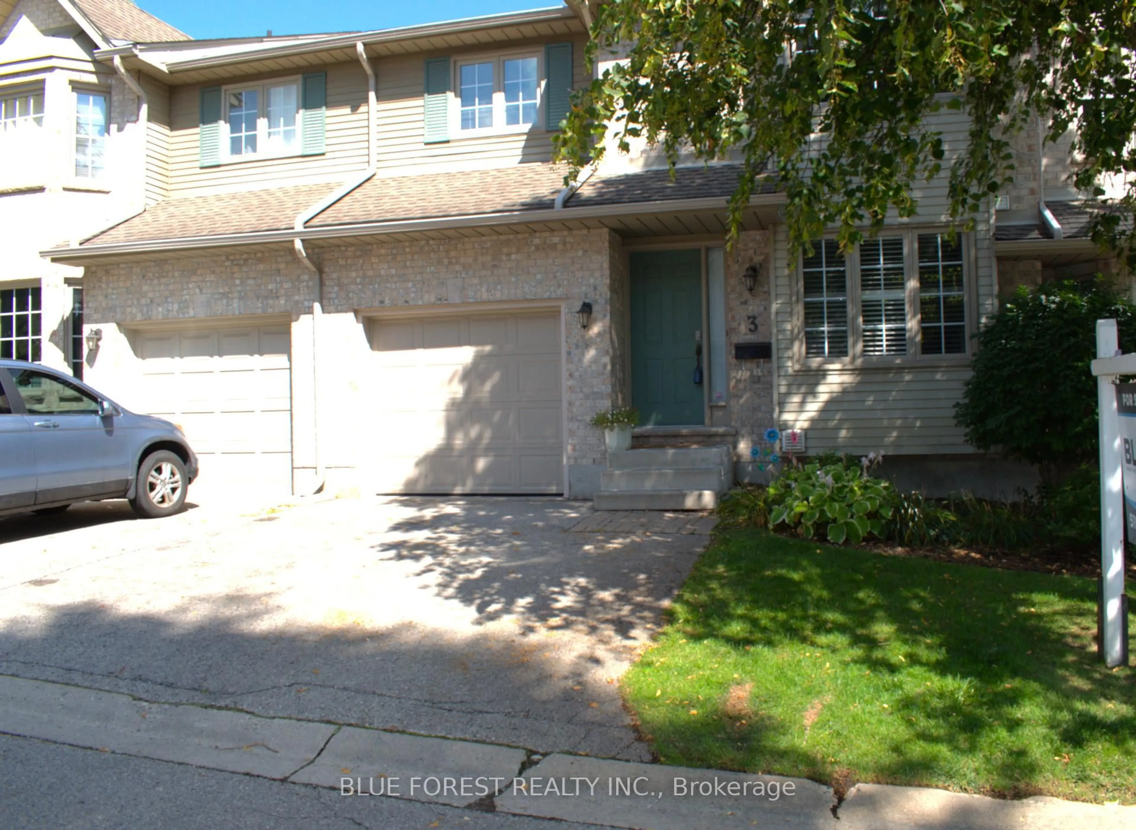 A pic from outside/outdoor area/front of a property/back of a property/a pic from drone, street for 410 Ambleside Dr #3, London North Ontario N6G 4Y3