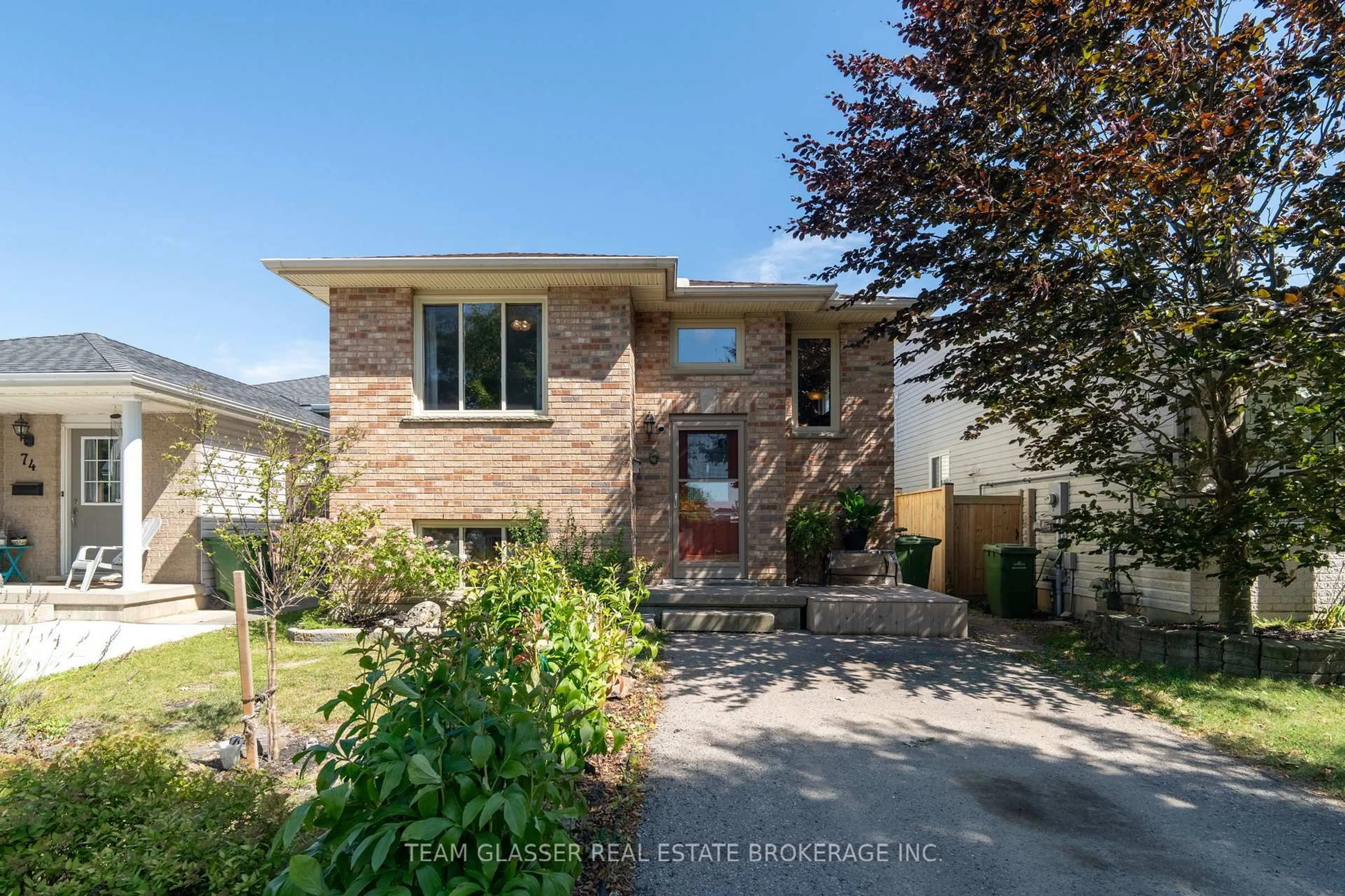 Home with brick exterior material, street for 76 JUNO Dr, St. Thomas Ontario N5R 6E9