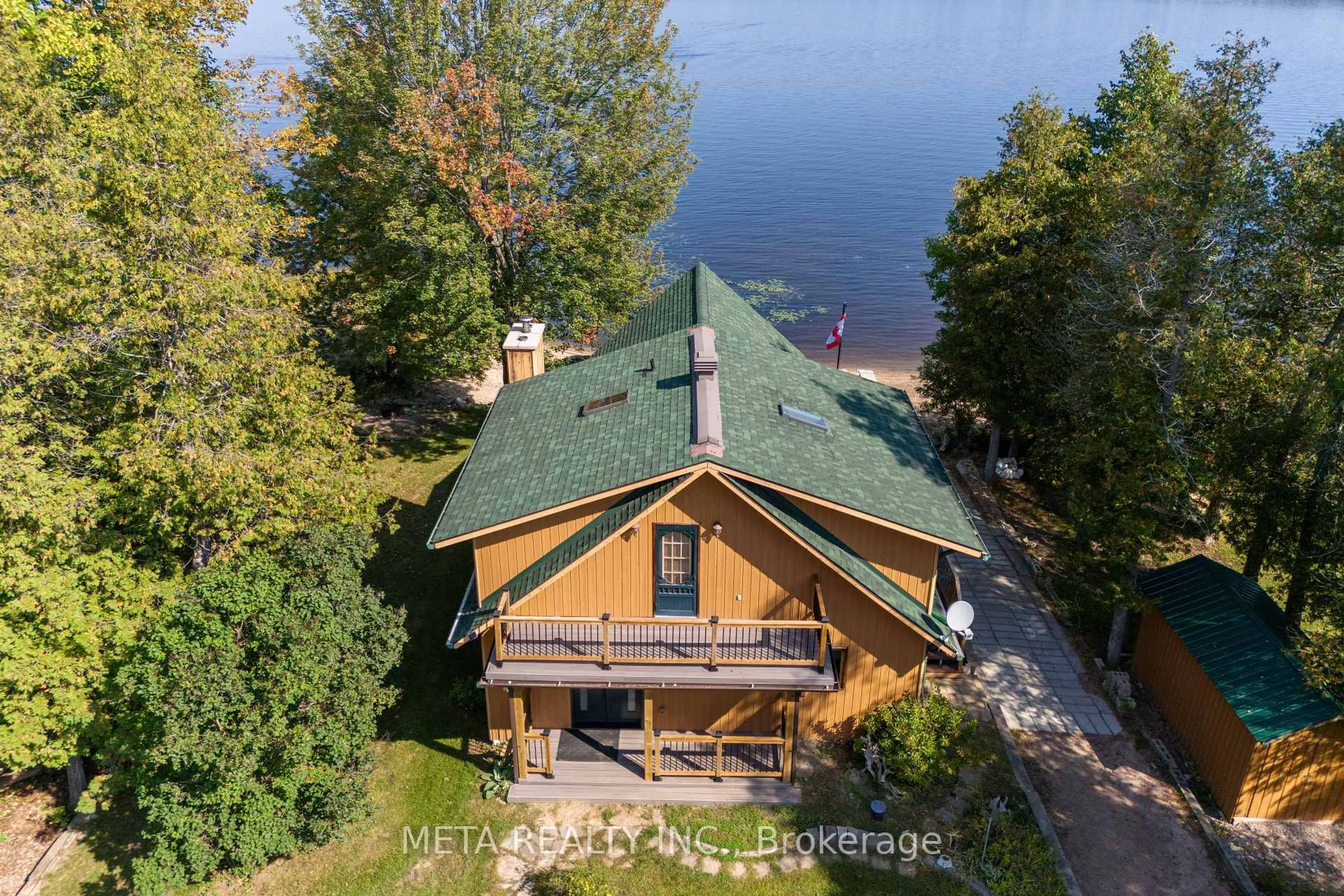A pic from outside/outdoor area/front of a property/back of a property/a pic from drone, water/lake/river/ocean view for 800 Forest Park Rd, Pembroke Ontario K8A 6W2