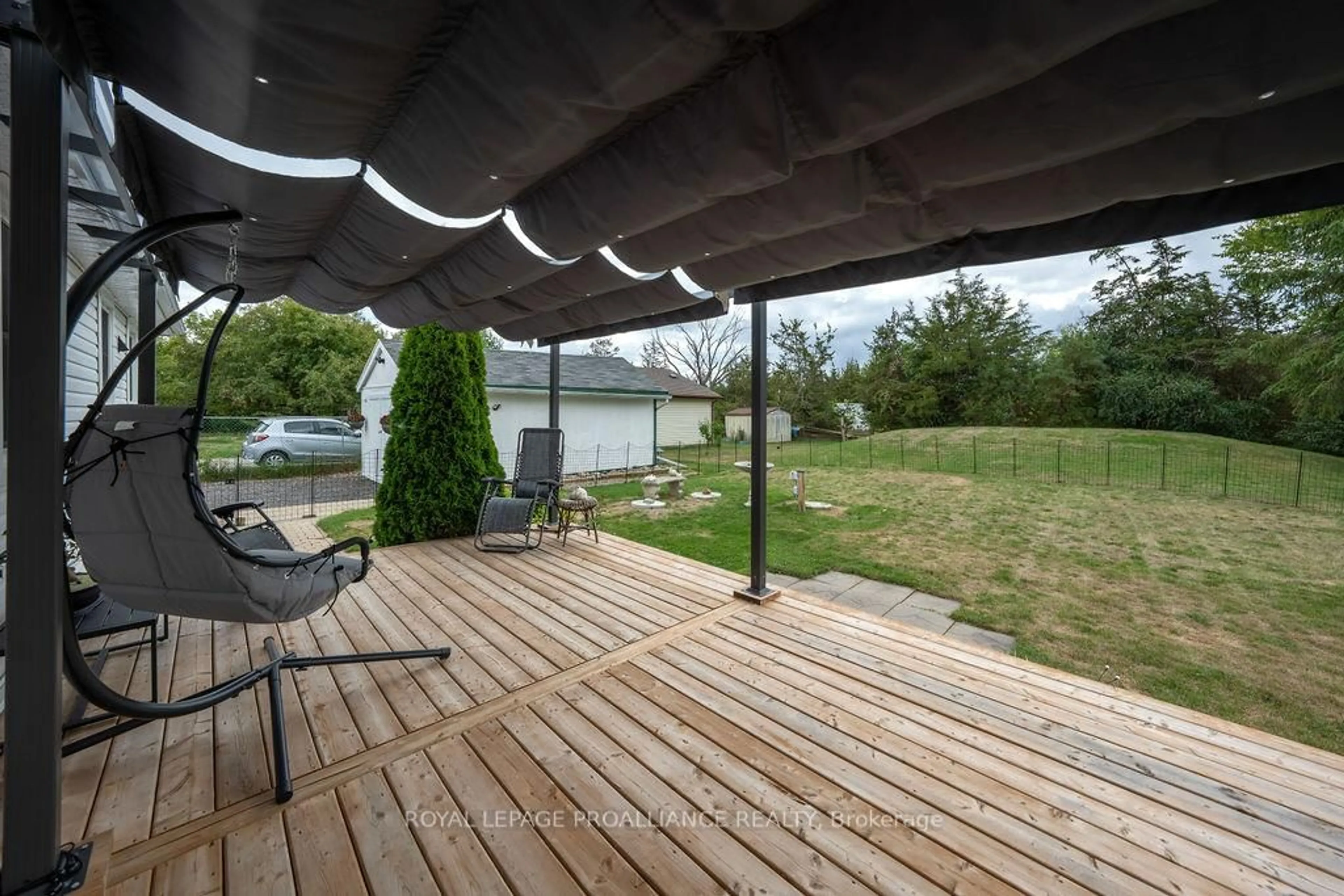 Patio, unknown for 4324 Old 2 Highway, Belleville Ontario K8N 4Z4