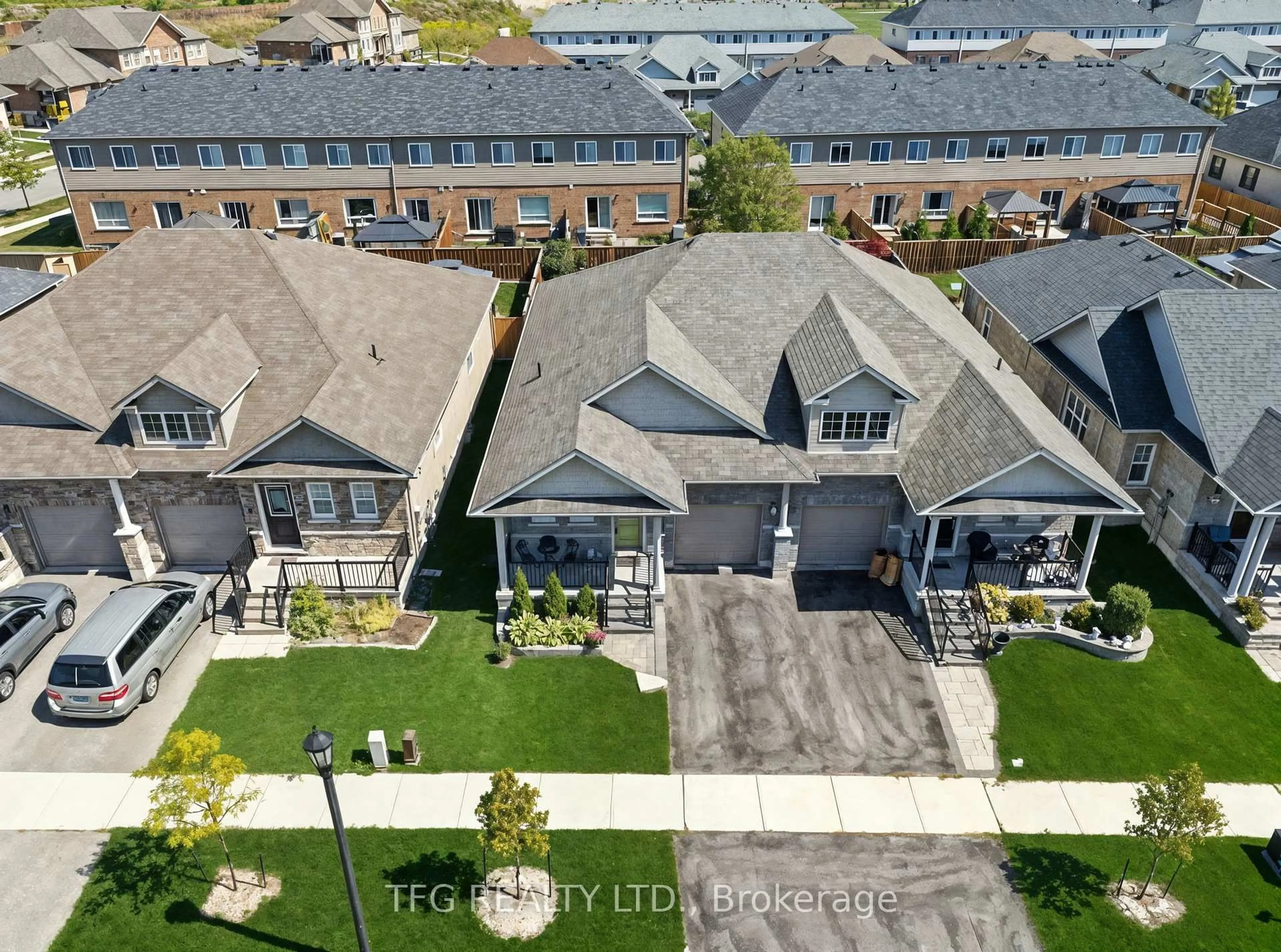 A pic from outside/outdoor area/front of a property/back of a property/a pic from drone, unknown for 292 Rollings St, Cobourg Ontario K9A 0G8