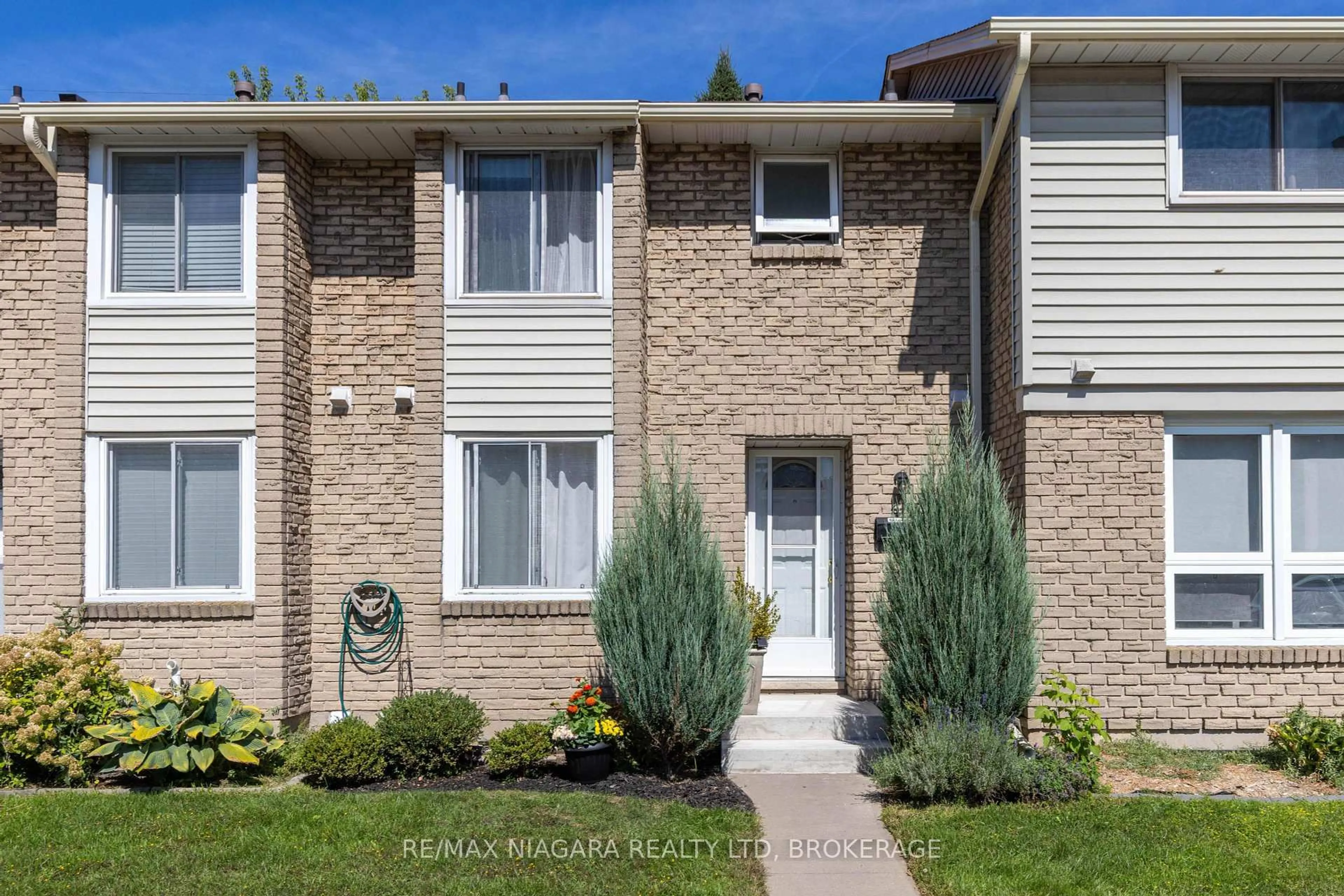 Home with brick exterior material, street for 6767 Thorold Stone Rd #43, Niagara Falls Ontario L2J 3W9