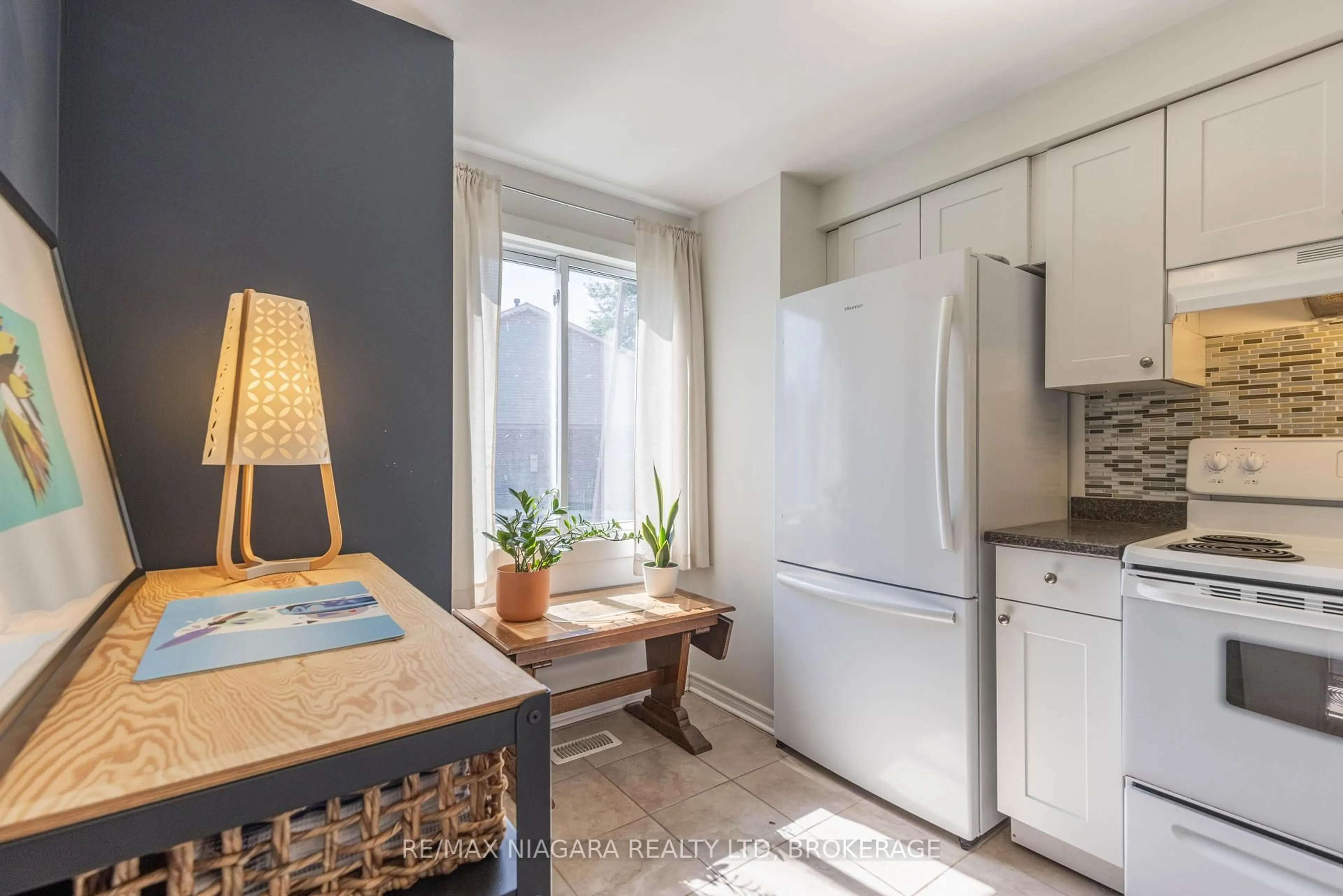 Laundry room for 6767 Thorold Stone Rd #43, Niagara Falls Ontario L2J 3W9