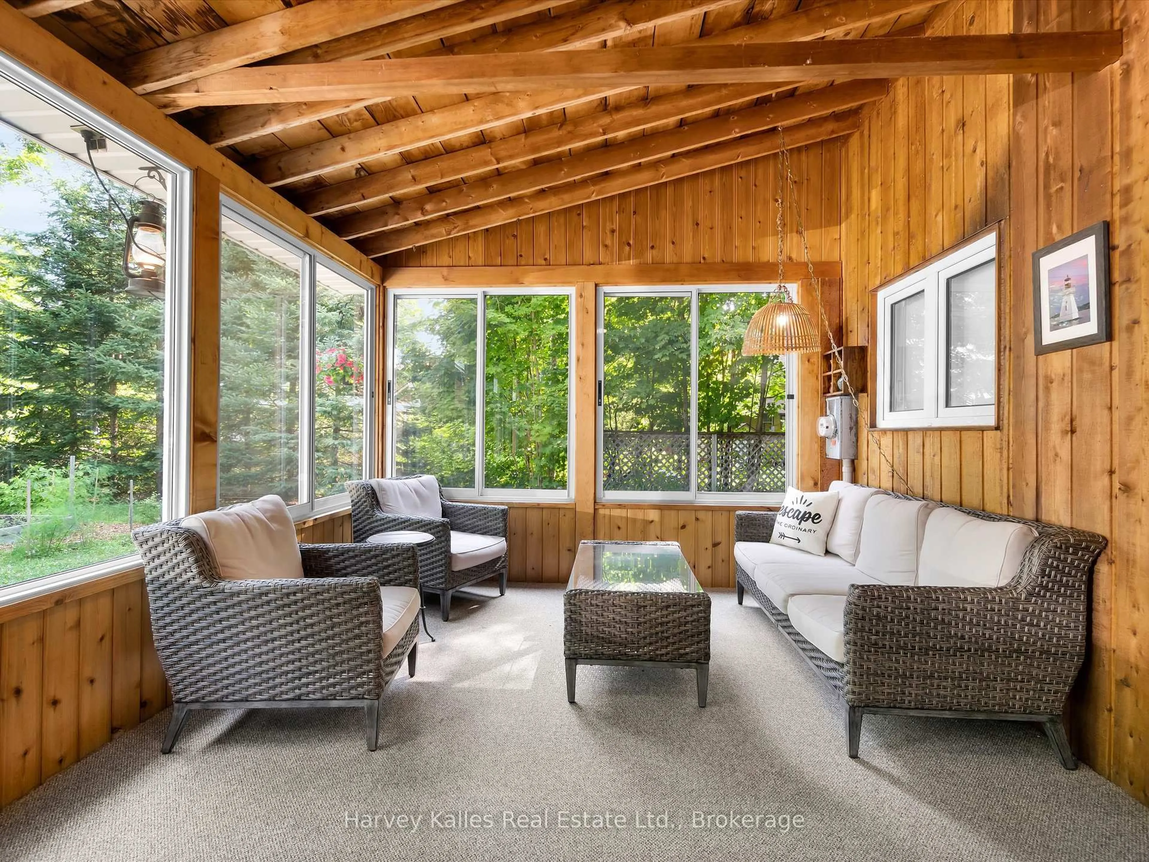 Living room with furniture, wood/laminate floor for 15 Victoria St, Seguin Ontario P0C 1J0