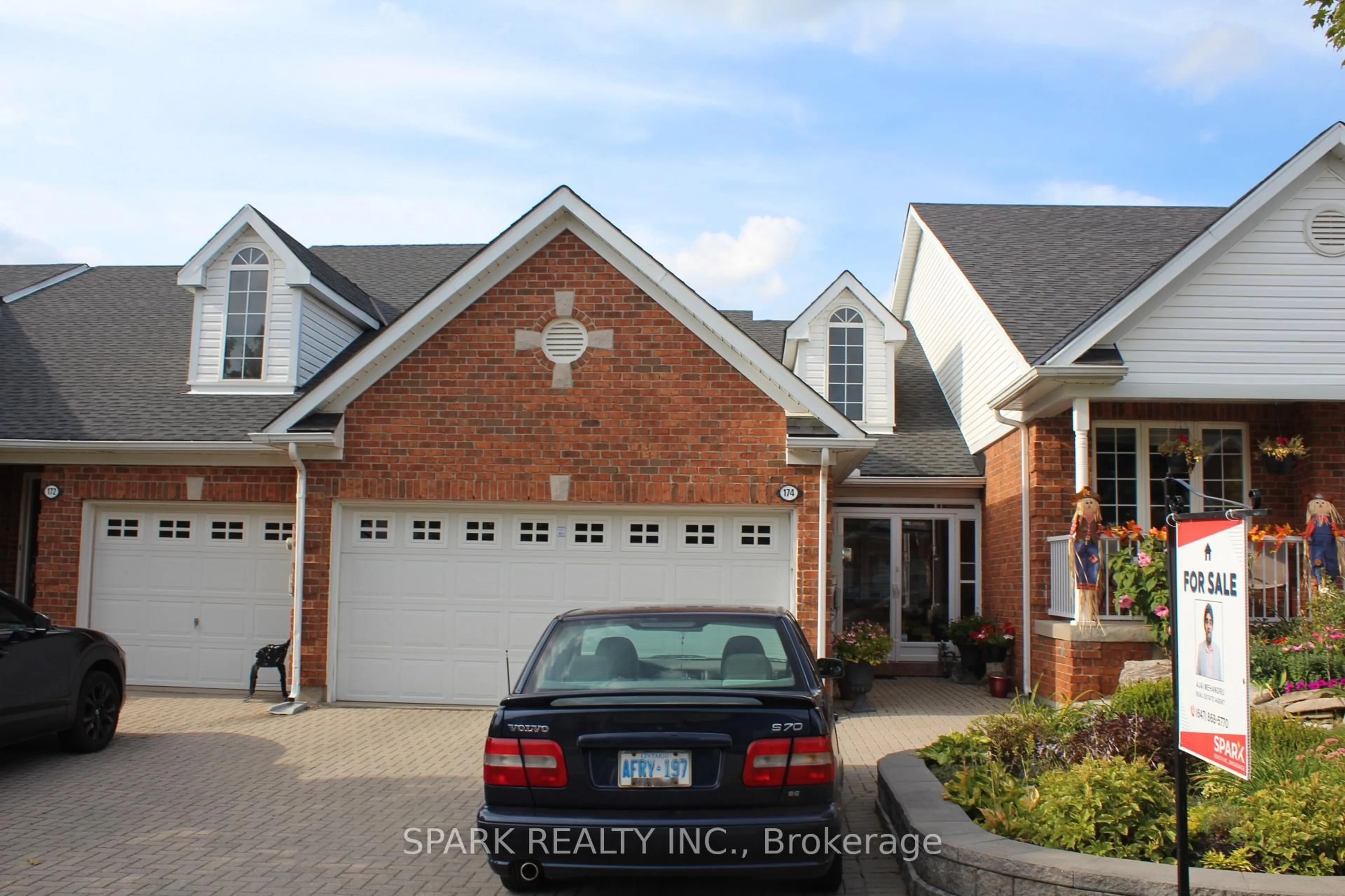 Home with brick exterior material, street for 174 Riverwalk Pl, Guelph/Eramosa Ontario N0B 2K0