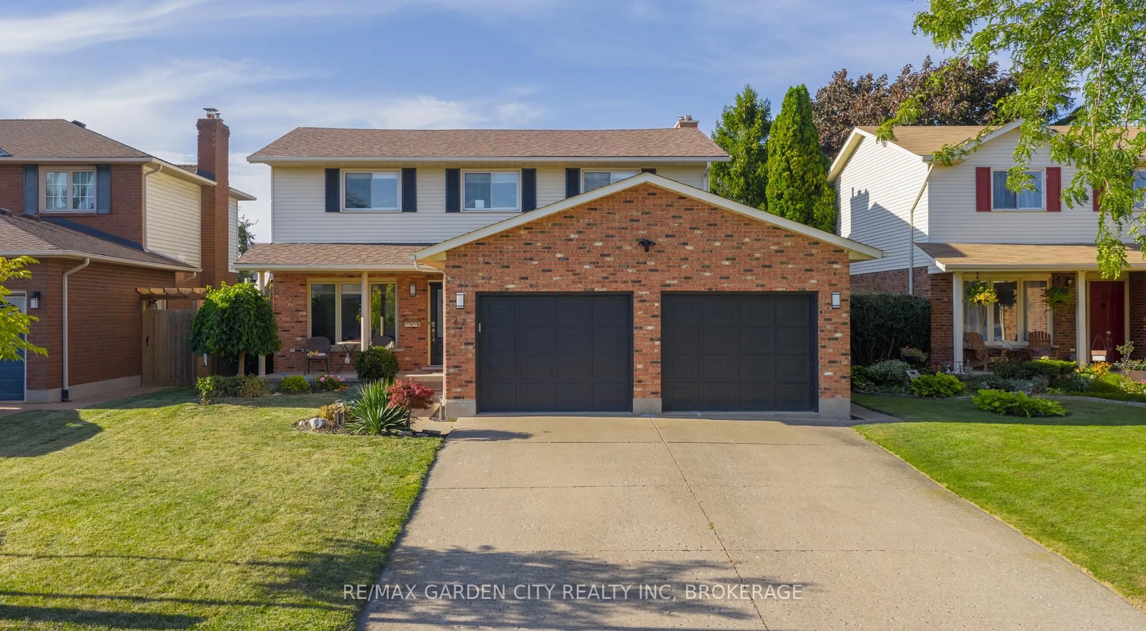Home with brick exterior material, street for 67 CHANCERY Circ, St. Catharines Ontario L2M 7R3