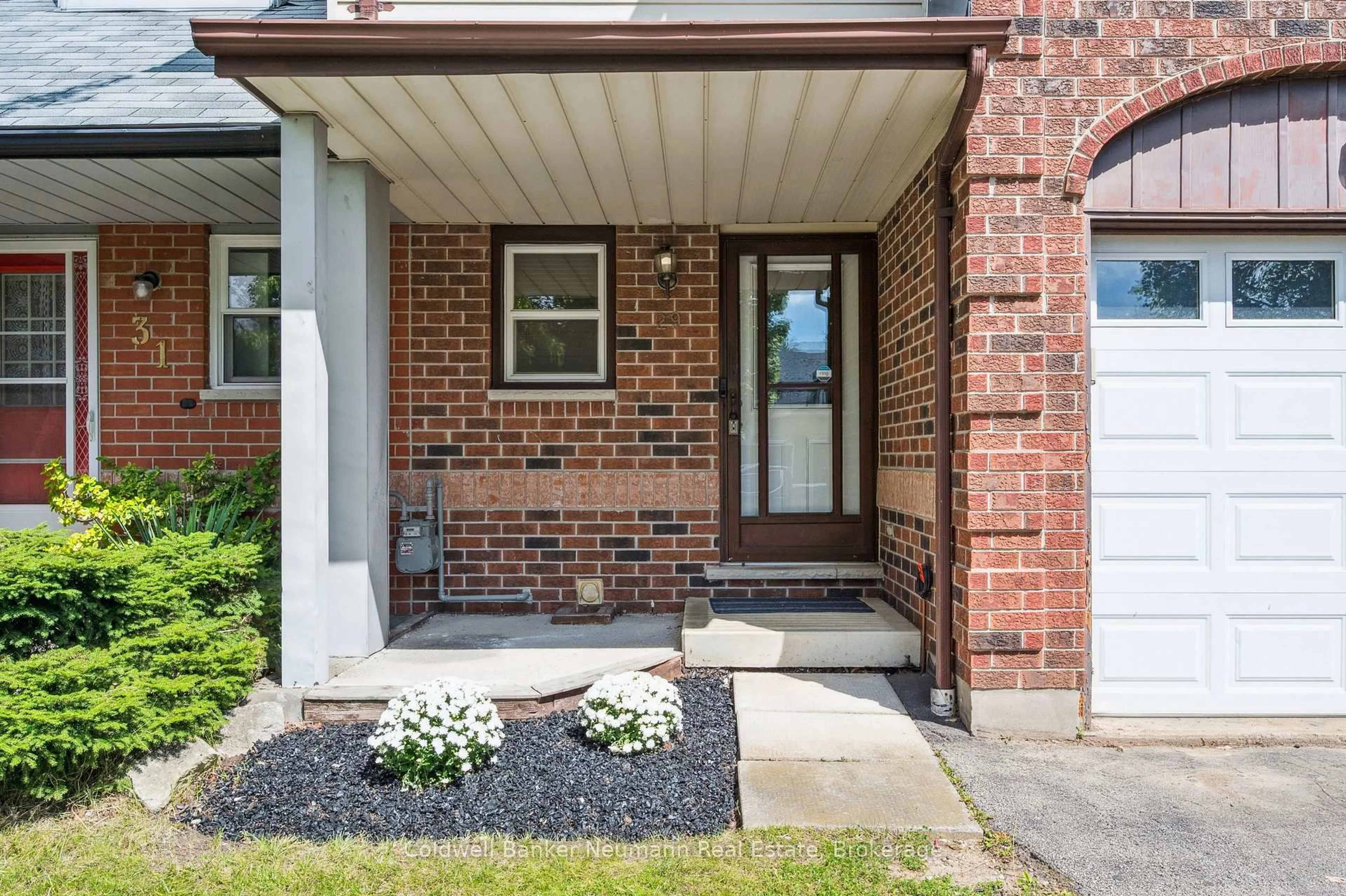 Unknown for 29 Grandridge Cres, Guelph Ontario N1H 8G1