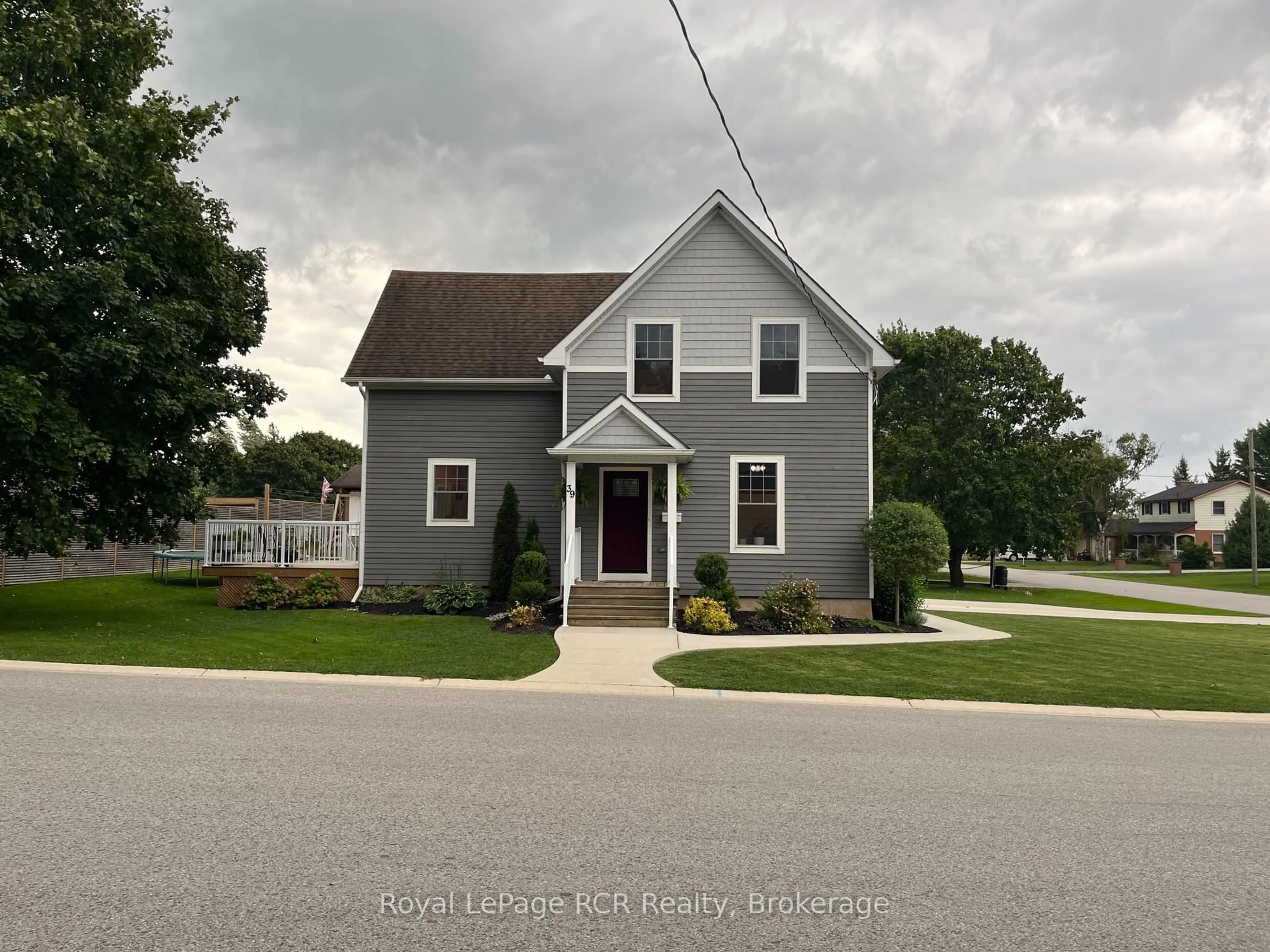 Unknown for 39 John St, Arran-Elderslie Ontario N0H 2N0