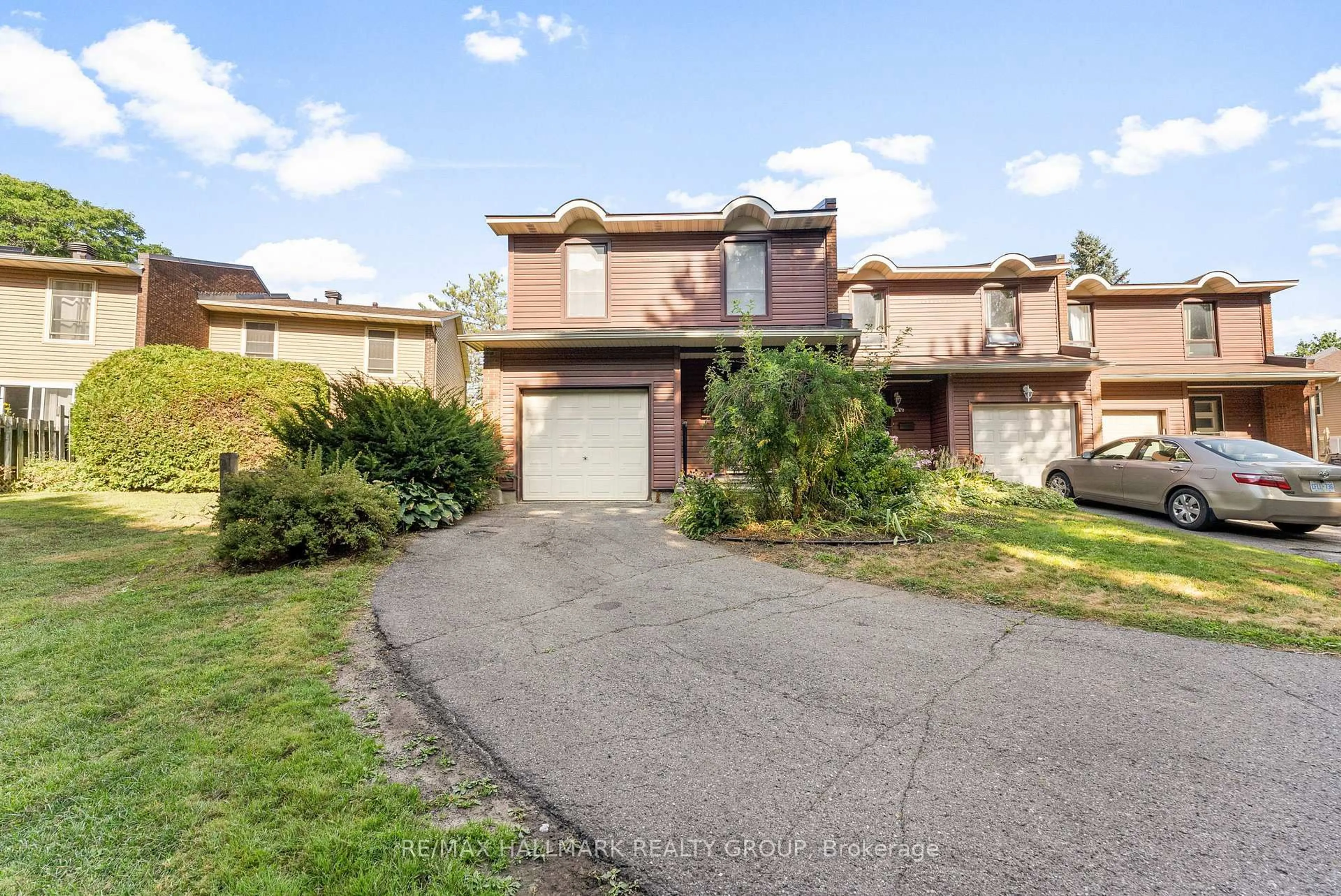 Unknown for 26 C Arnold Dr, Ottawa Ontario K2H 6V9