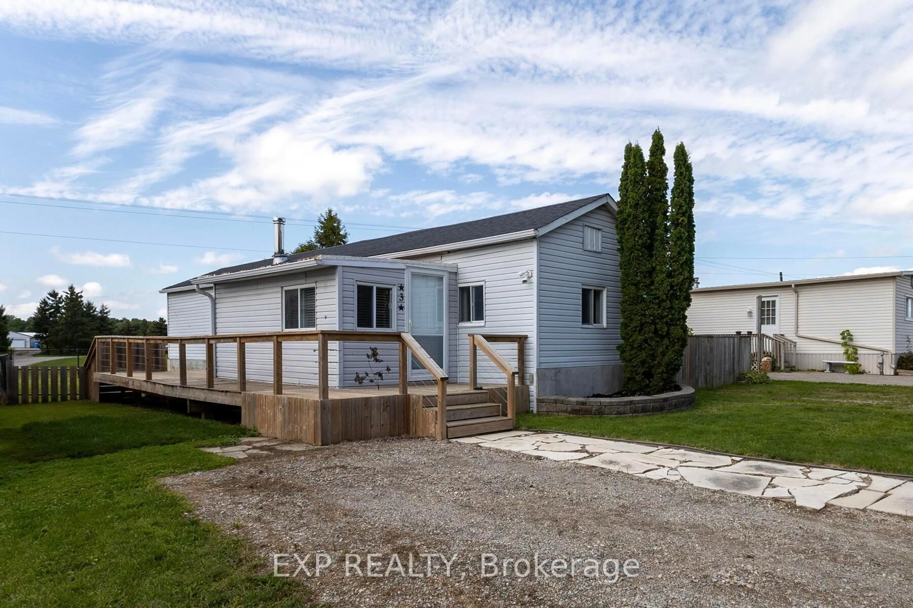 A pic from outside/outdoor area/front of a property/back of a property/a pic from drone, building for 3 Willowdale Ave, Malahide Ontario N0L 2J0