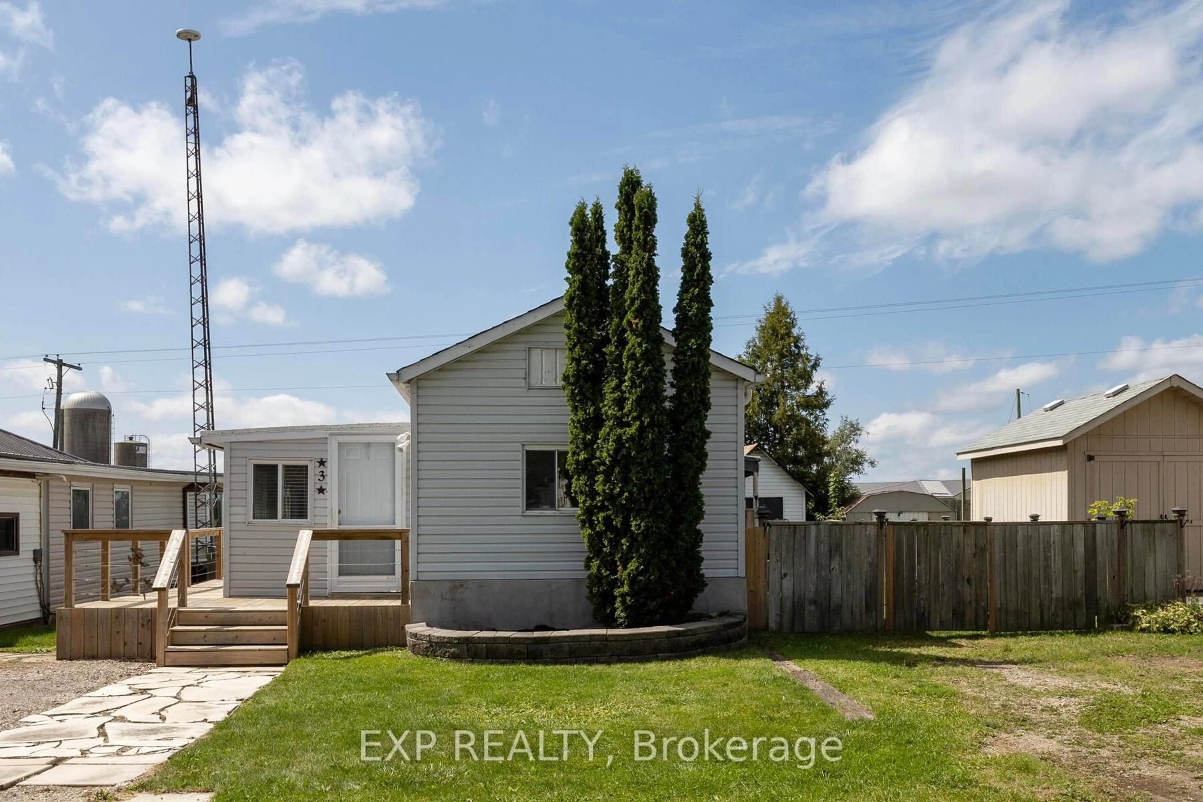 Unknown for 3 Willowdale Ave, Malahide Ontario N0L 2J0