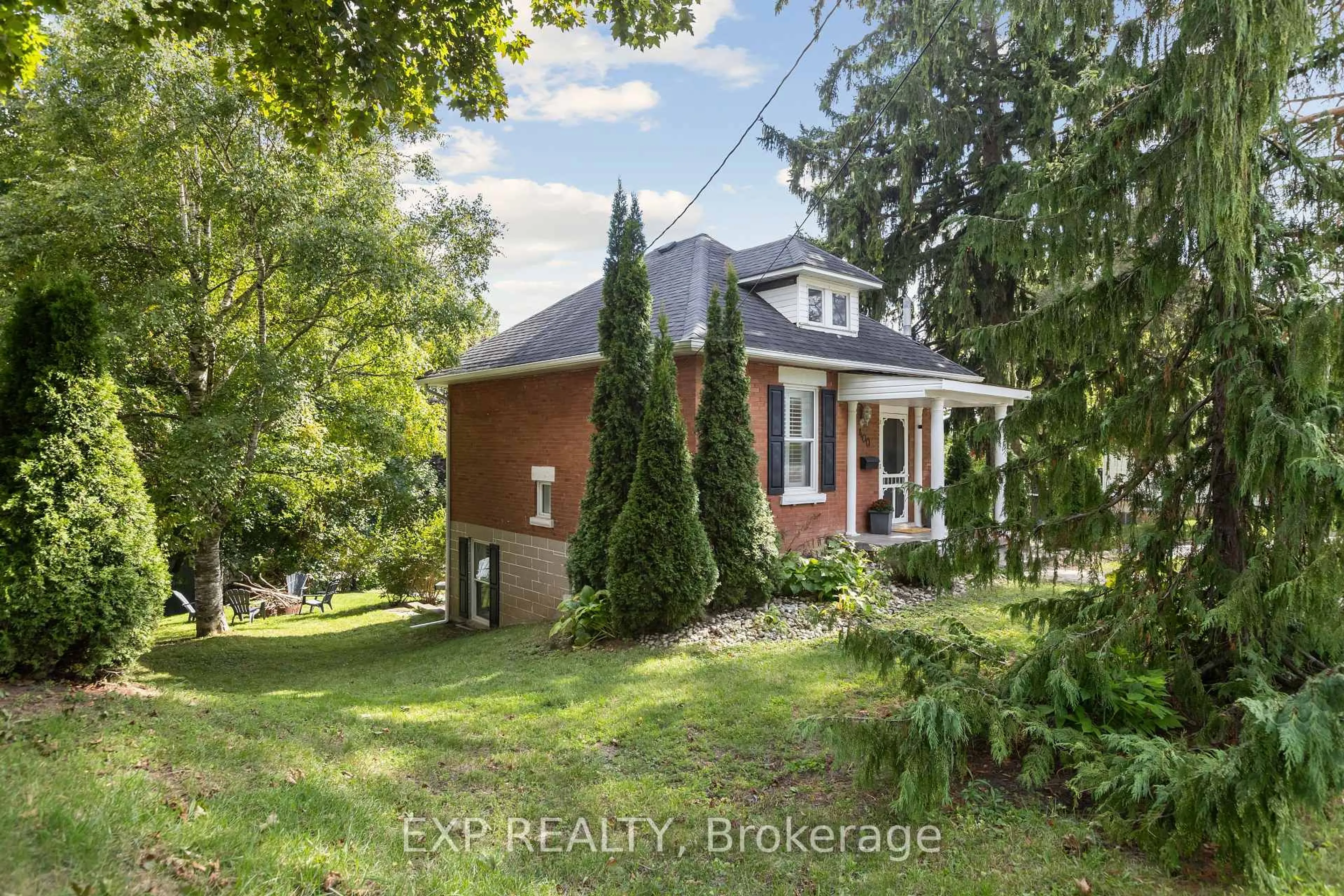 Home with brick exterior material, street for 400 St. Patrick St, Centre Wellington Ontario N1M 1N1