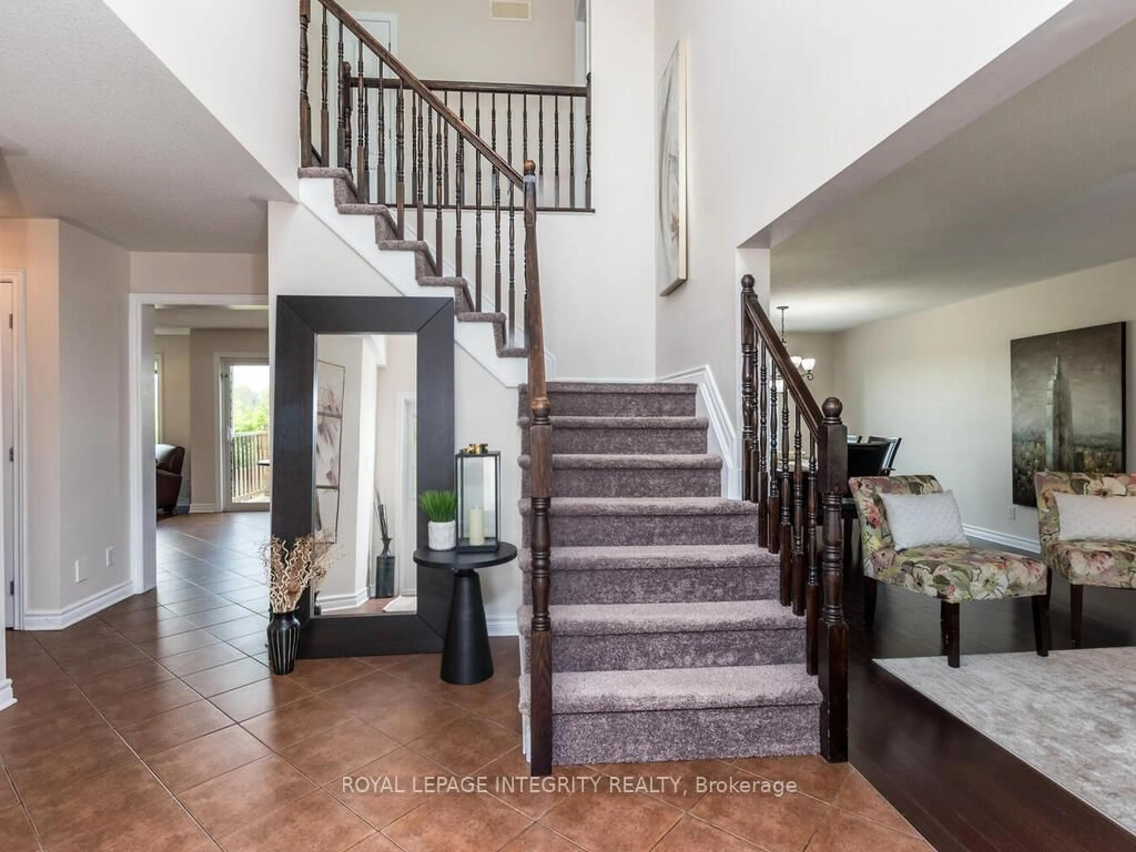 Indoor foyer for 111 Comba Dr, Carleton Place Ontario K7C 4V2