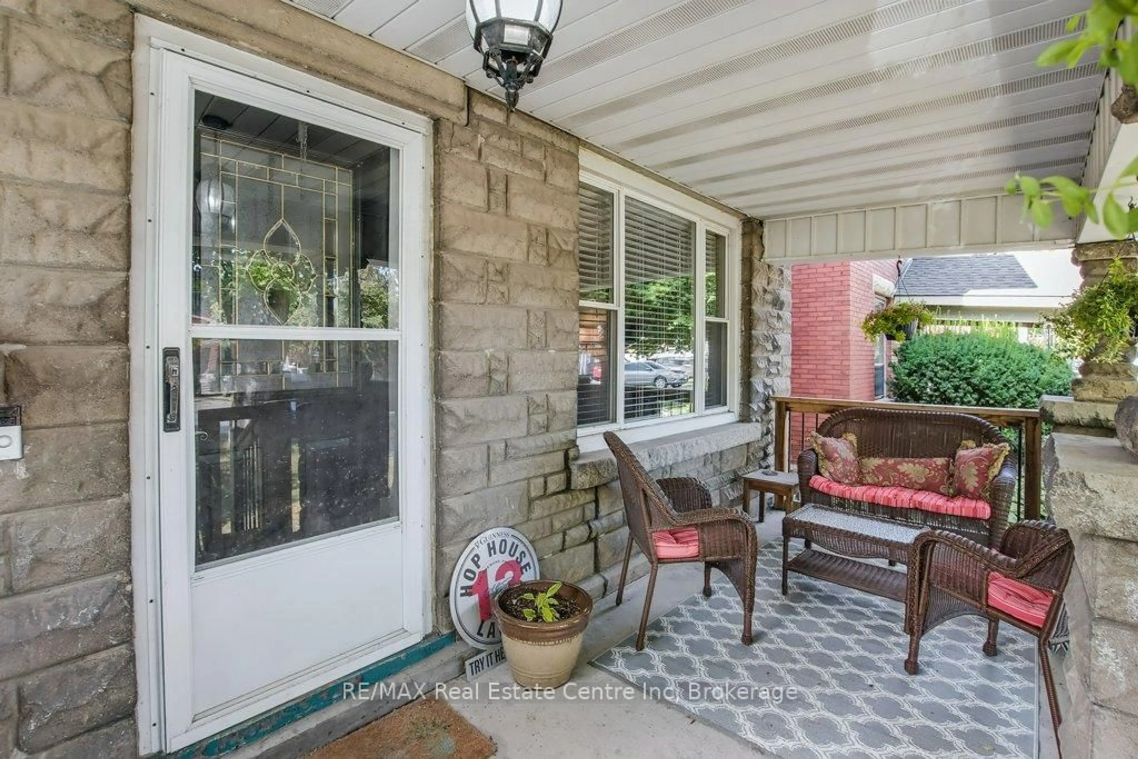 Patio, street for 207 Waterloo Ave, Guelph Ontario N1H 3J4