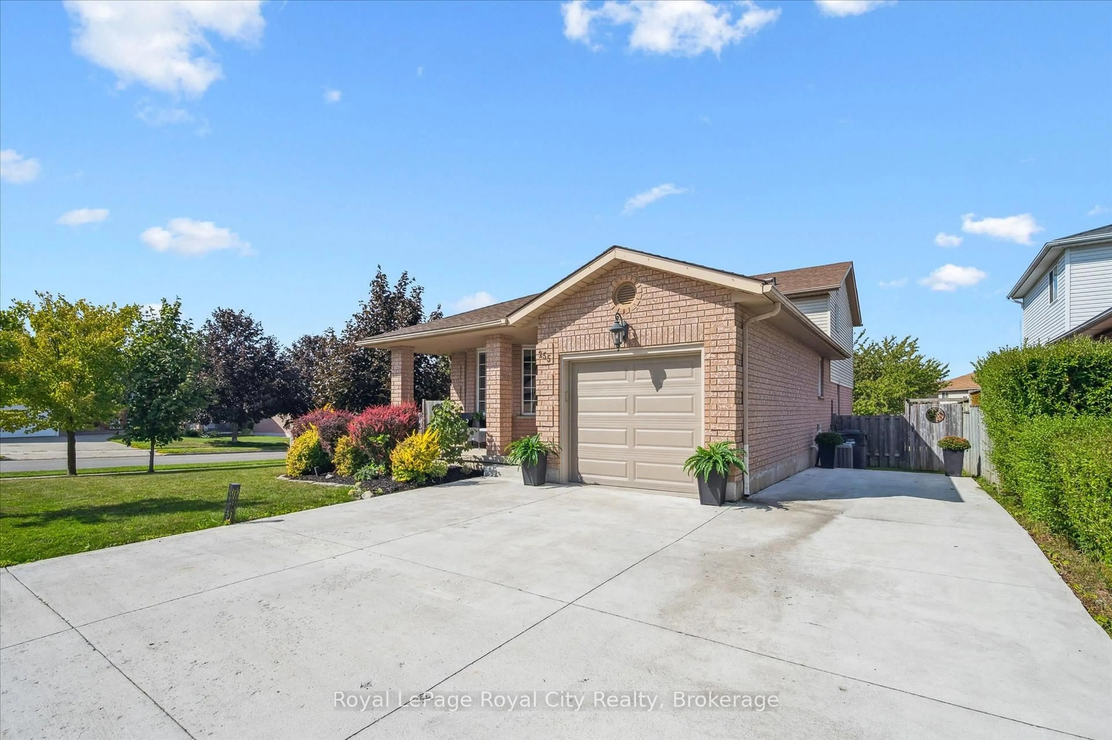 Unknown for 255 Deerpath Dr, Guelph Ontario N1K 1T8
