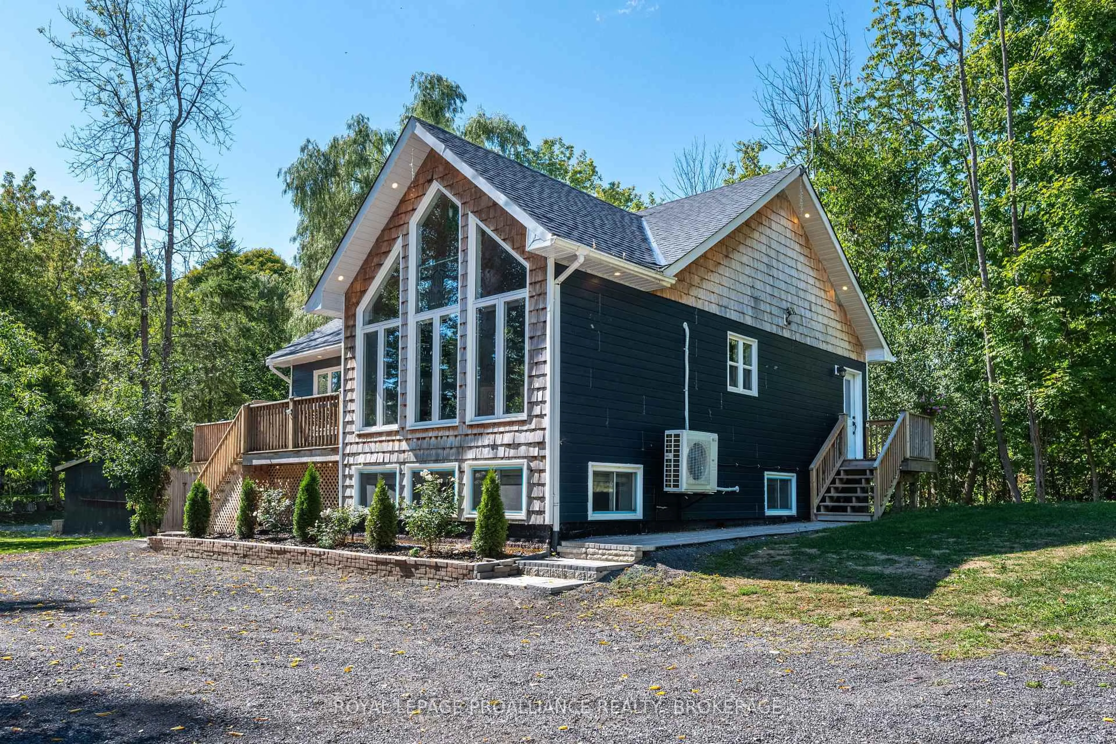 Home with vinyl exterior material, unknown for 72 Franklin St, Tweed Ontario K0K 2L0