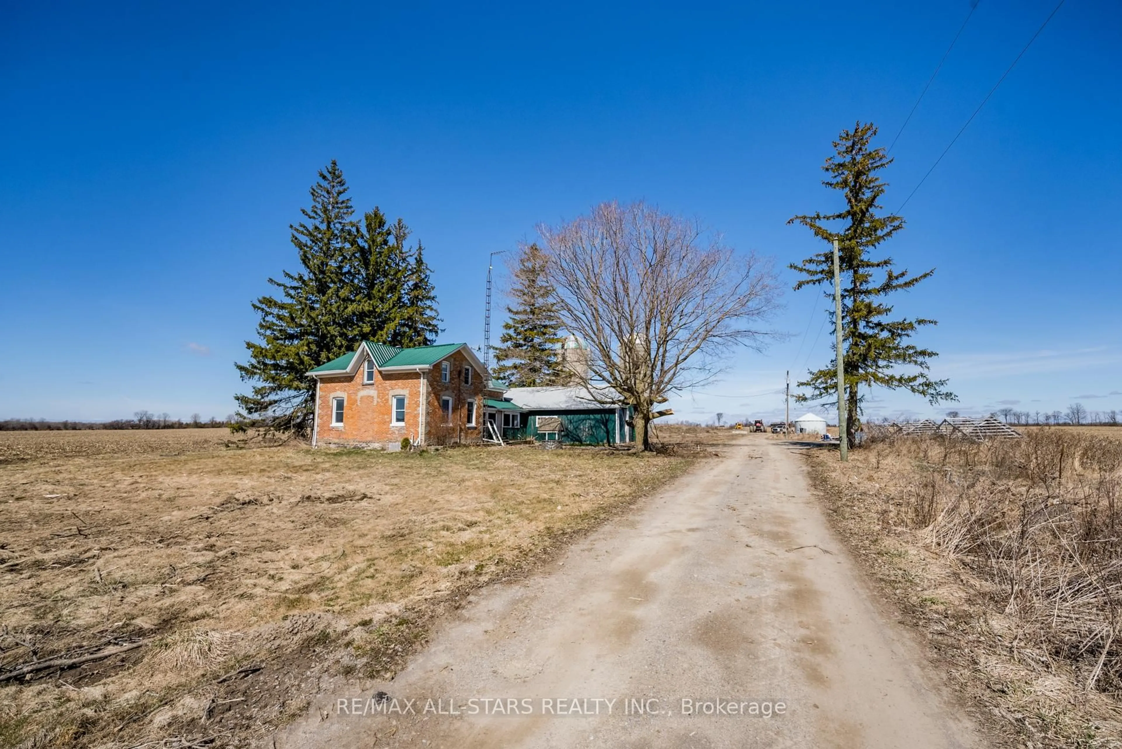 A pic from outside/outdoor area/front of a property/back of a property/a pic from drone, street for 201 Royal Oak Rd, Kawartha Lakes Ontario K0M 2J0