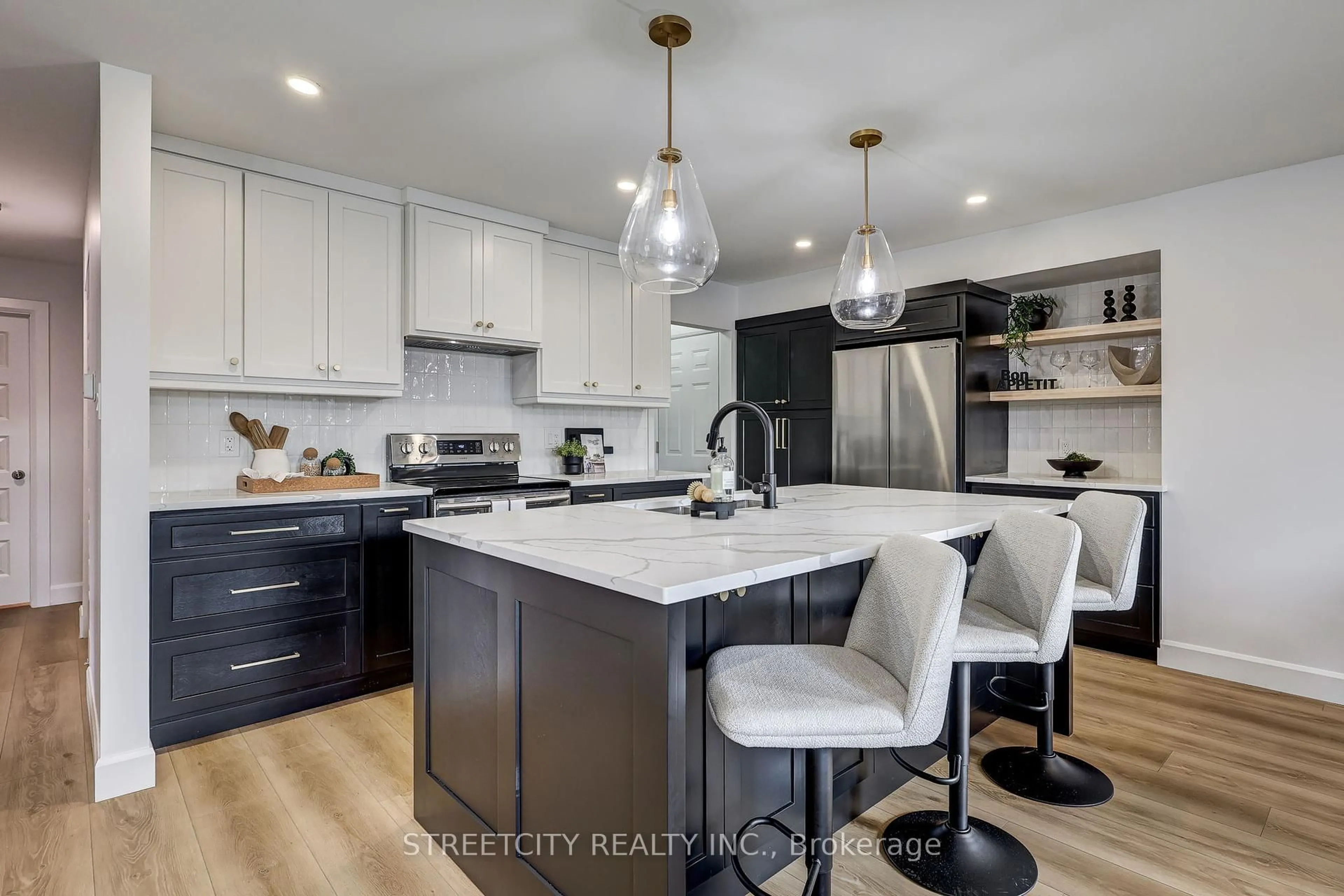 Contemporary kitchen, ceramic/tile floor for 58 Manor Rd, St. Thomas Ontario N5R 5N7