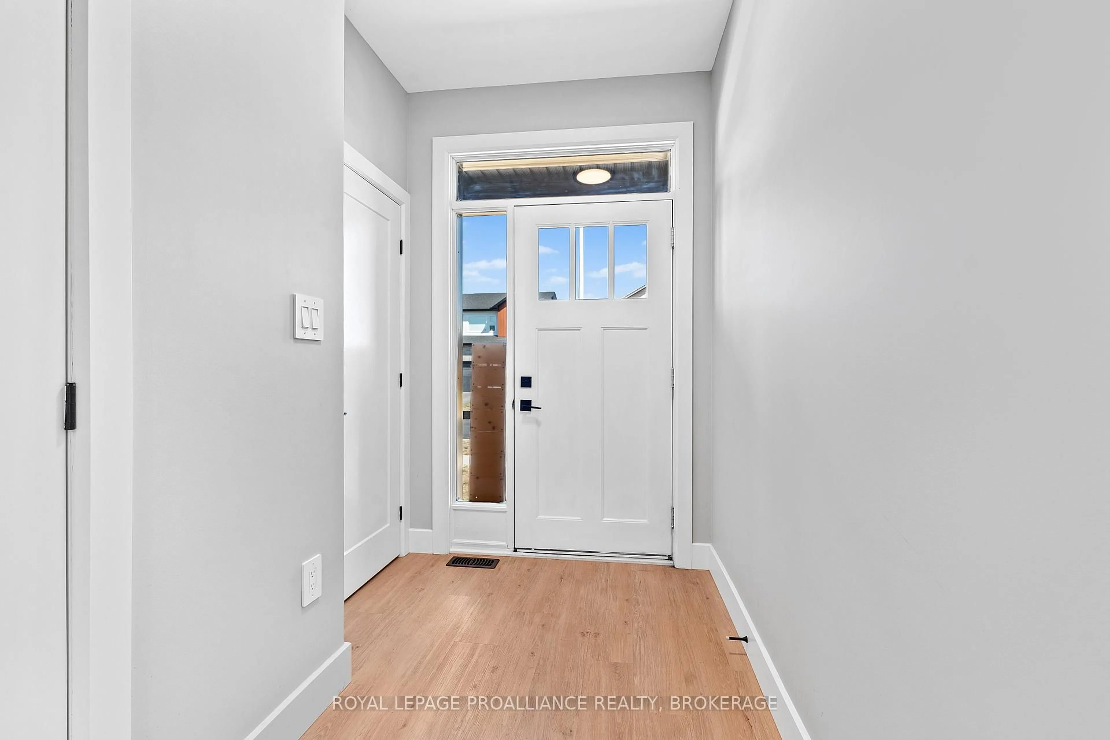 Indoor entryway for 12 Dusenbury Cres, Bissett Creek Ontario K0H 2H0