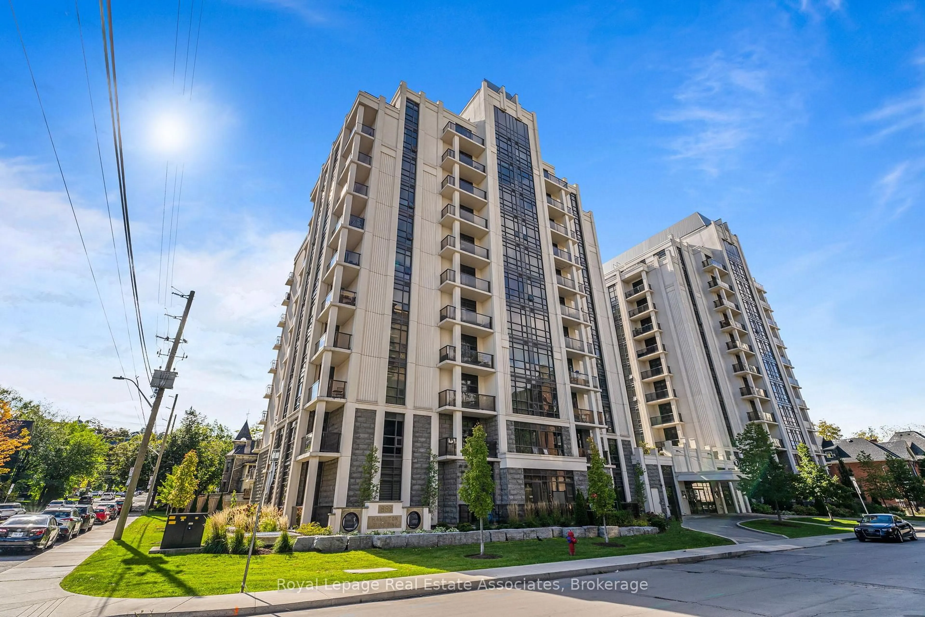 Unknown for 81 Robinson St #1106, Hamilton Ontario L8P 3G1