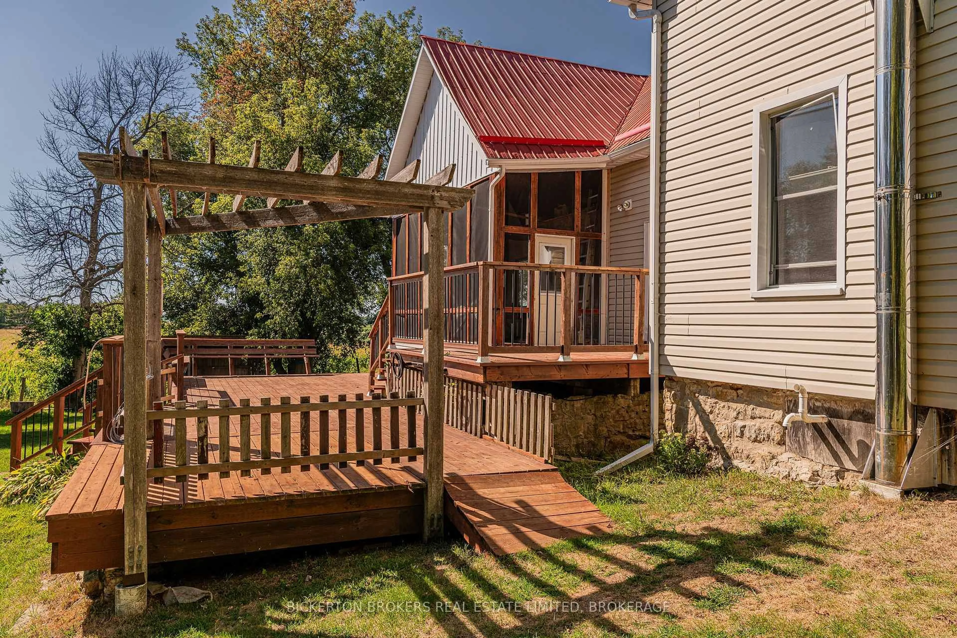 Patio, street for 55 Union Rd, Front of Leeds & Seeleys Bay Ontario K0E 1L0