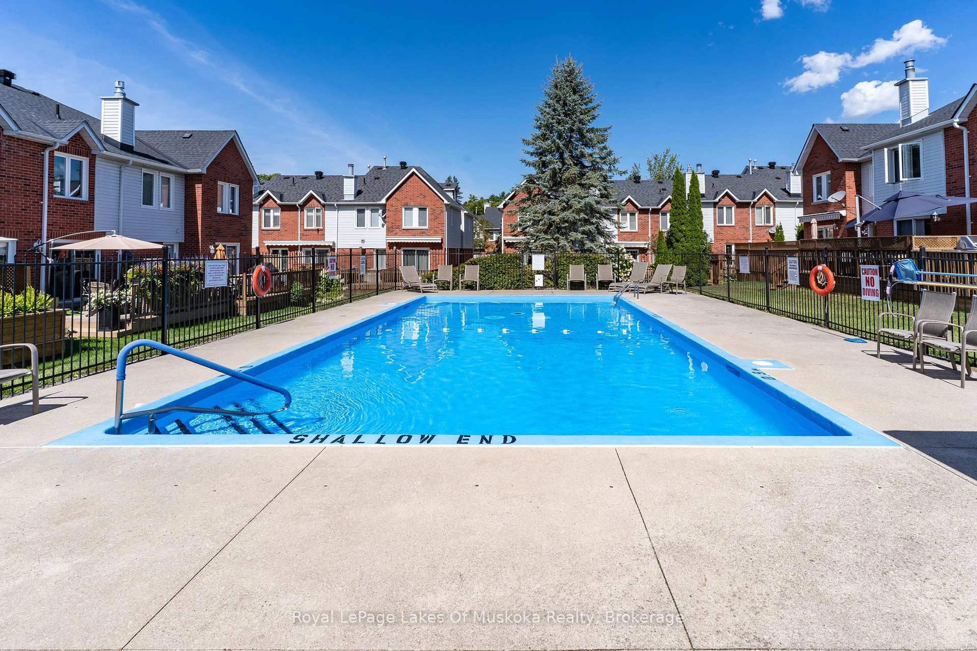Pool for 50 Shoreline Dr, Bracebridge Ontario P1L 1Z4