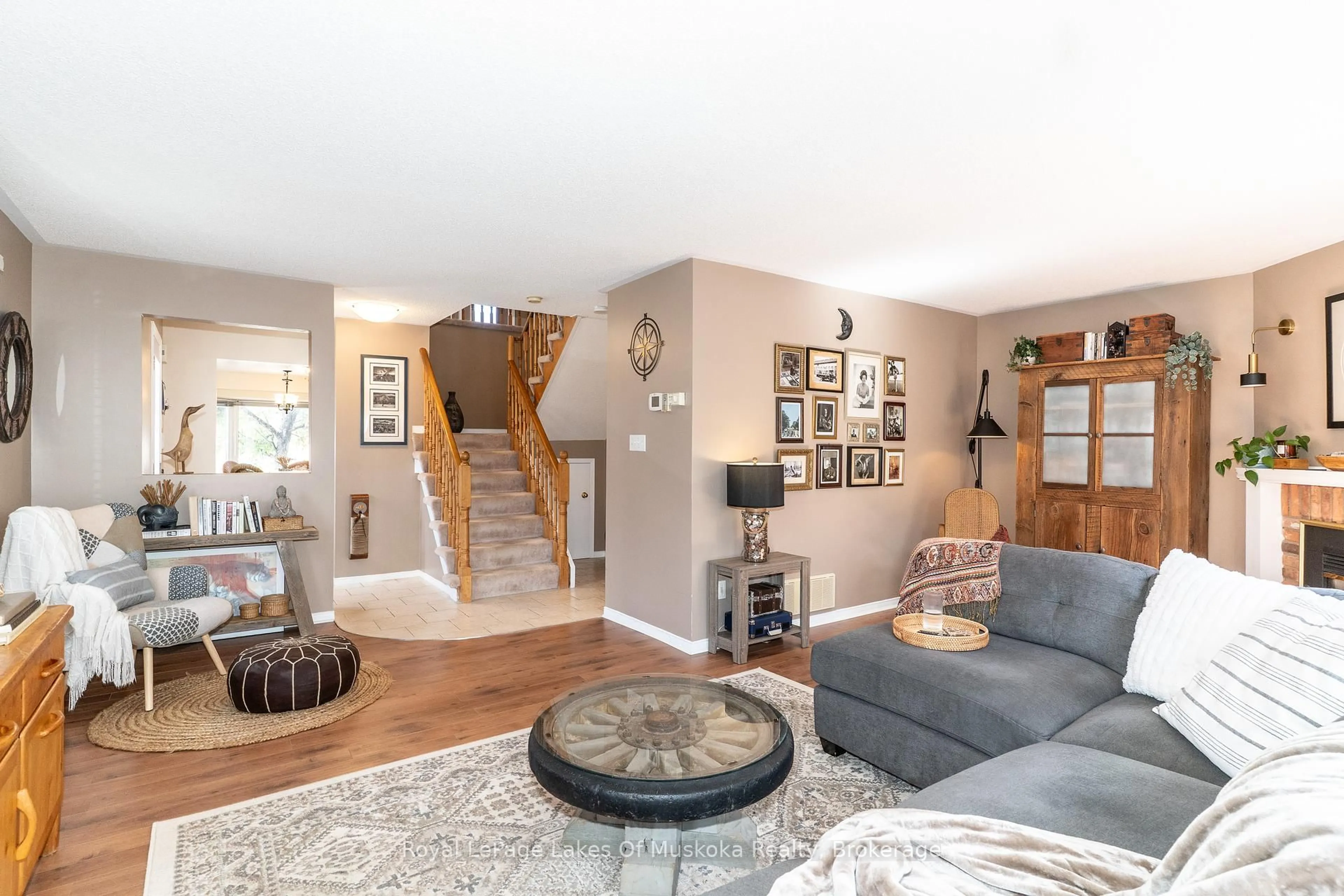 Living room with furniture, unknown for 50 Shoreline Dr, Bracebridge Ontario P1L 1Z4